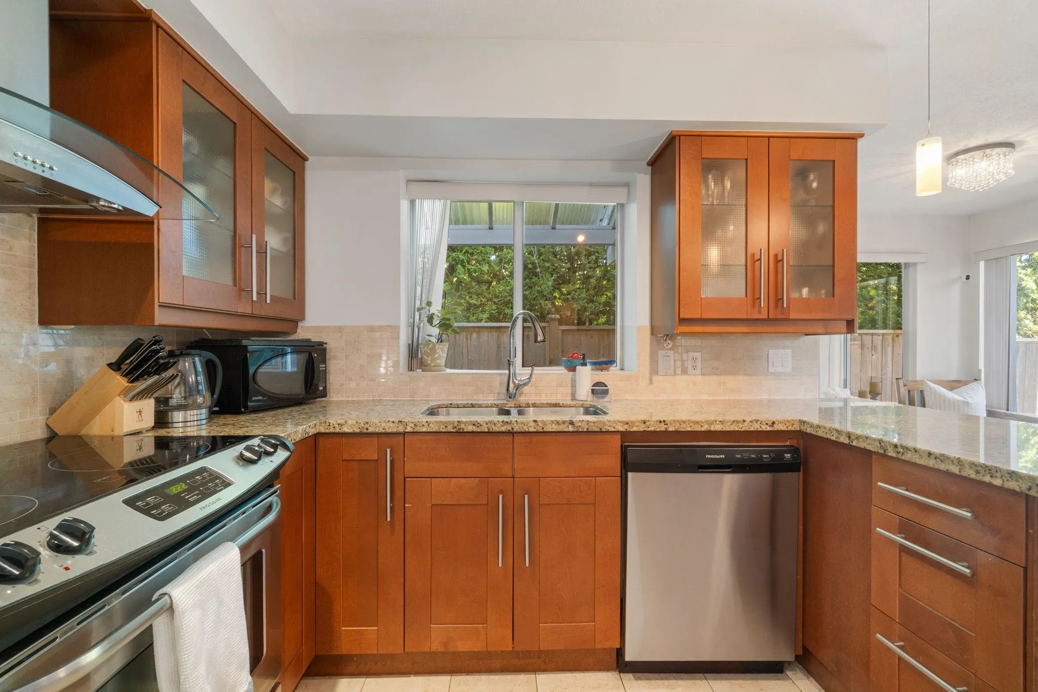2939 Cliffrose Crescent