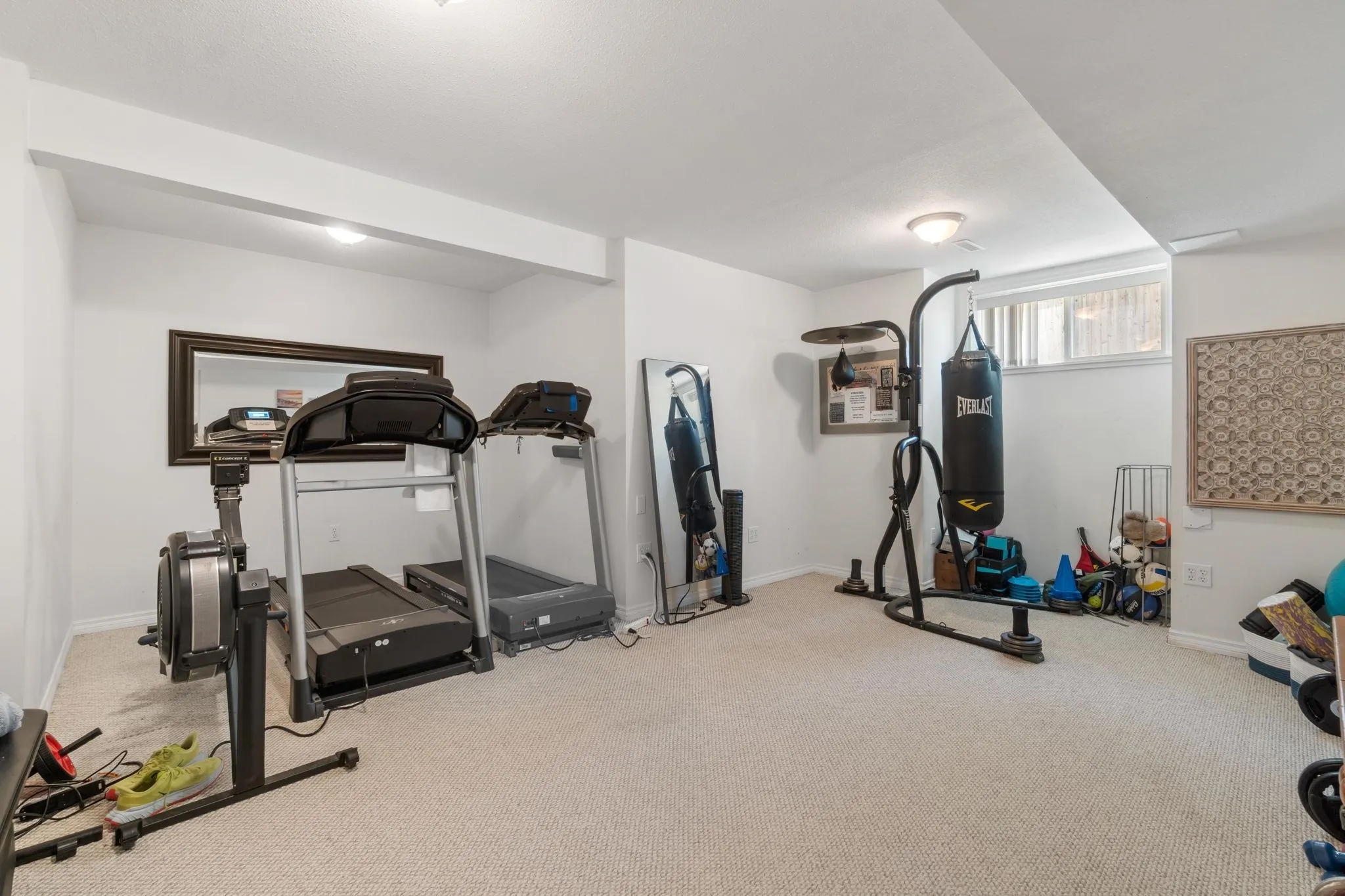 2939 Cliffrose Crescent