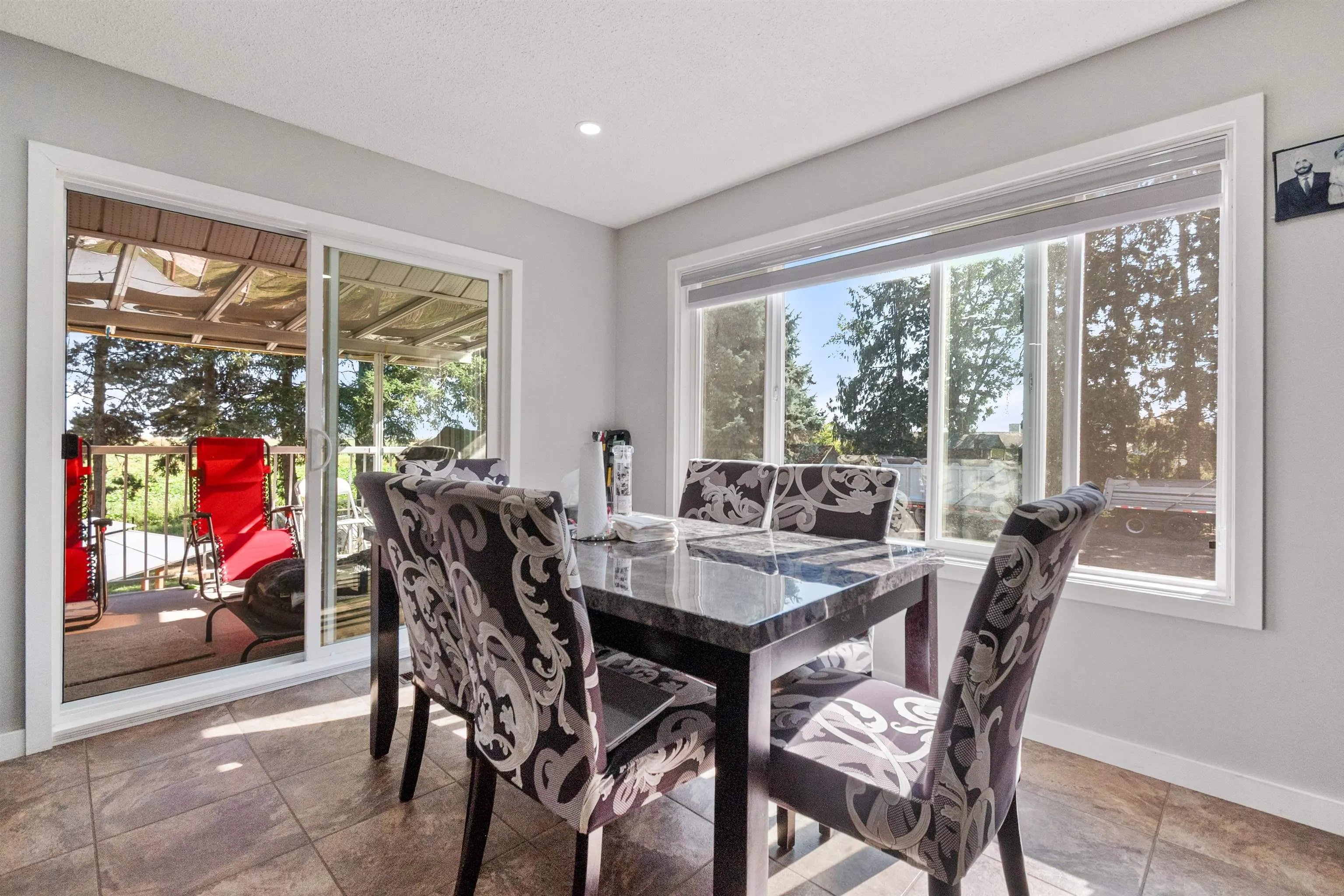 5460 Interprovincial Highway