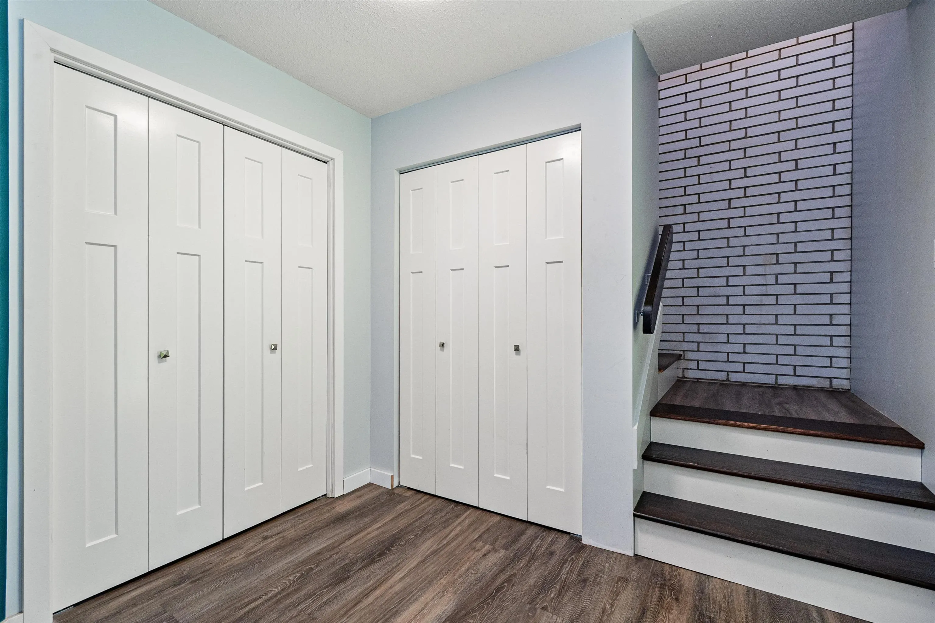 5460 Interprovincial Highway