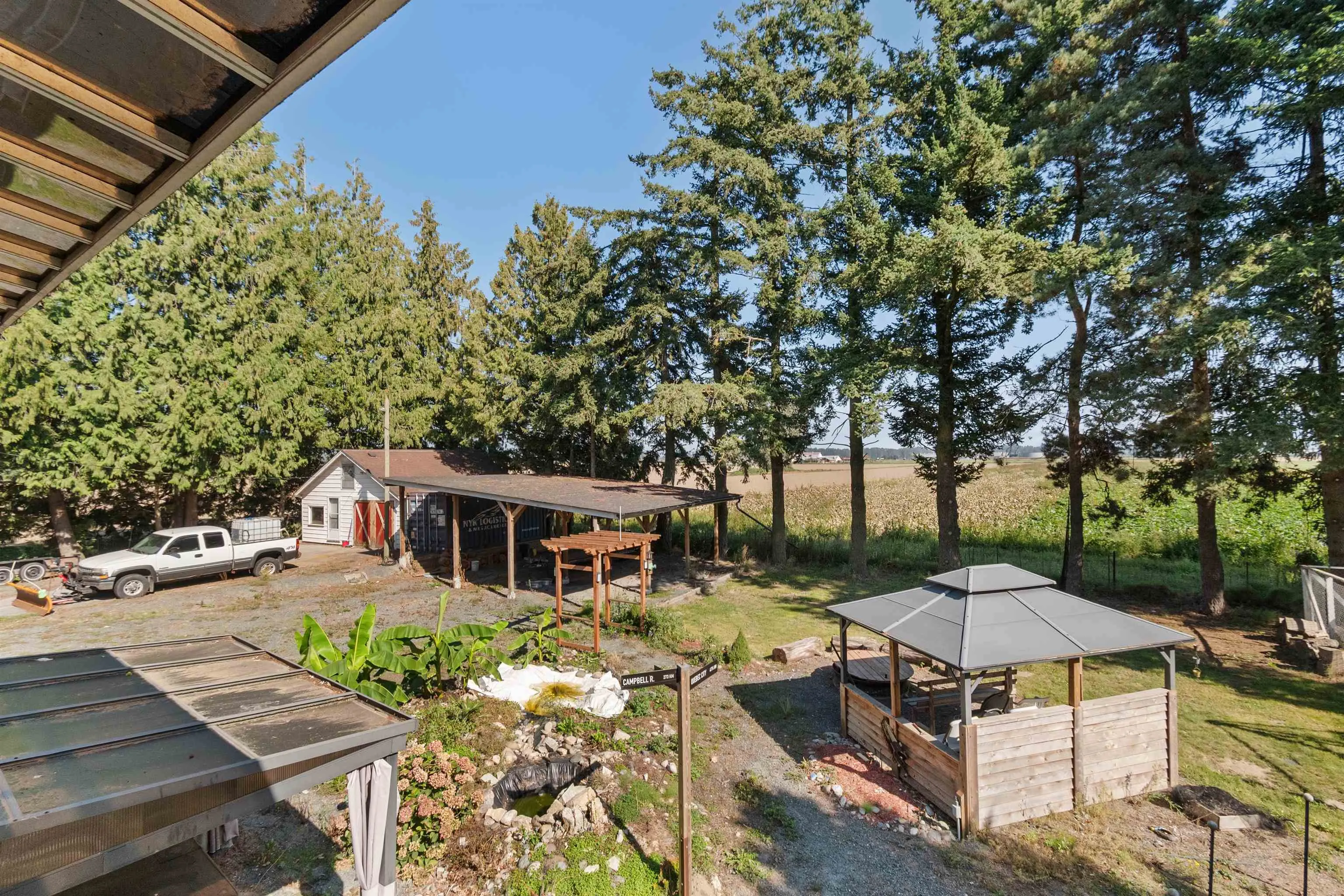 5460 Interprovincial Highway
