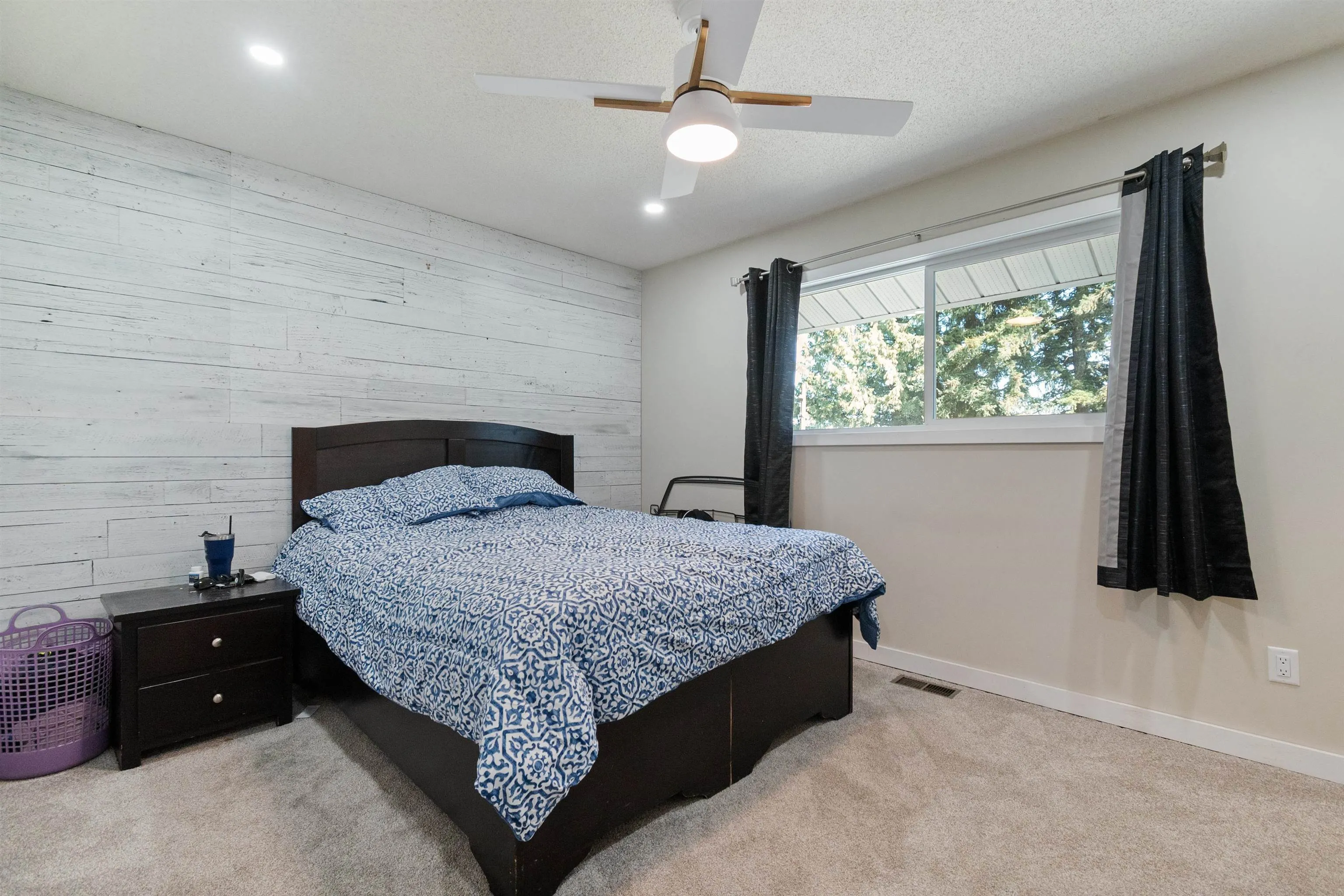 5460 Interprovincial Highway