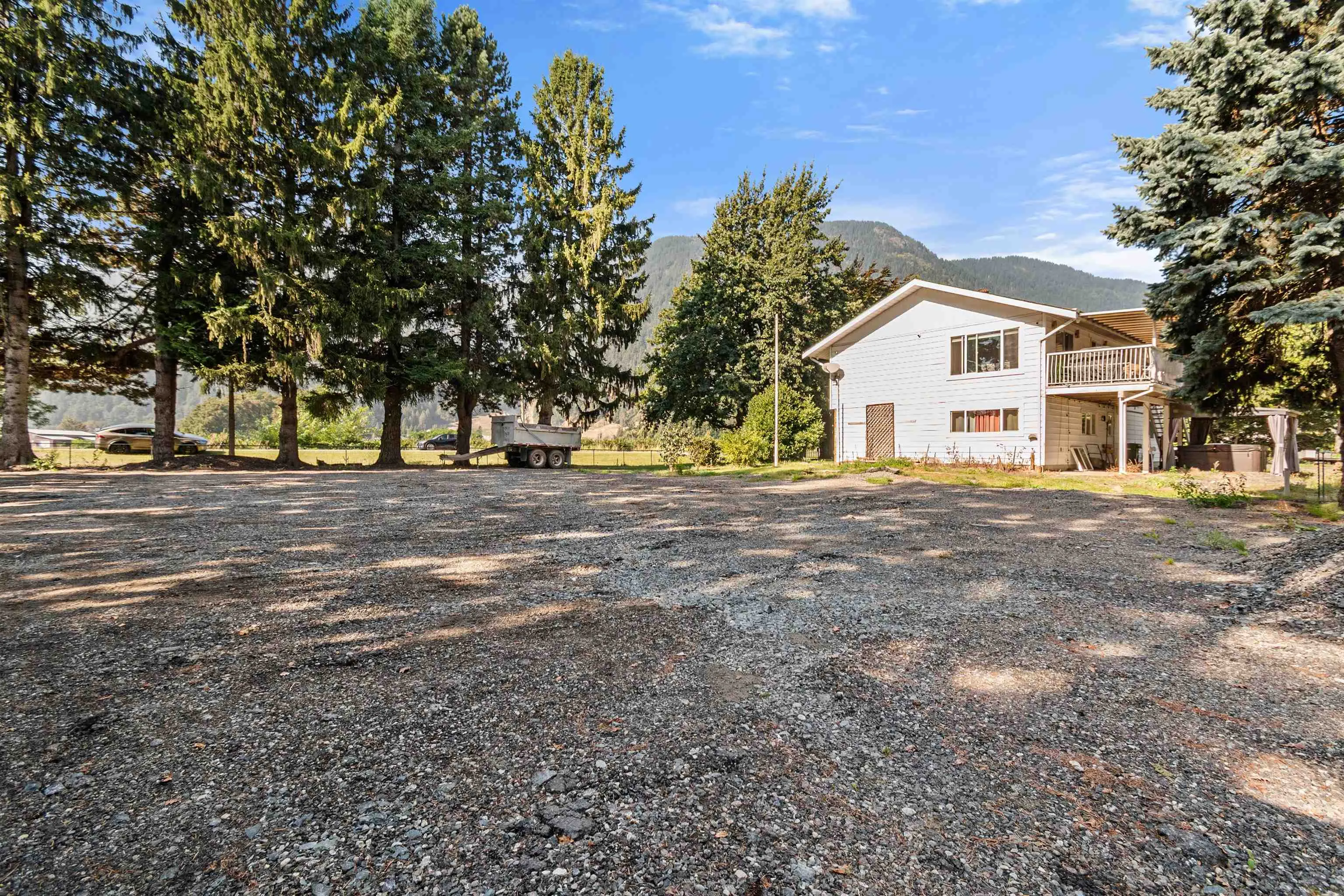 5460 Interprovincial Highway