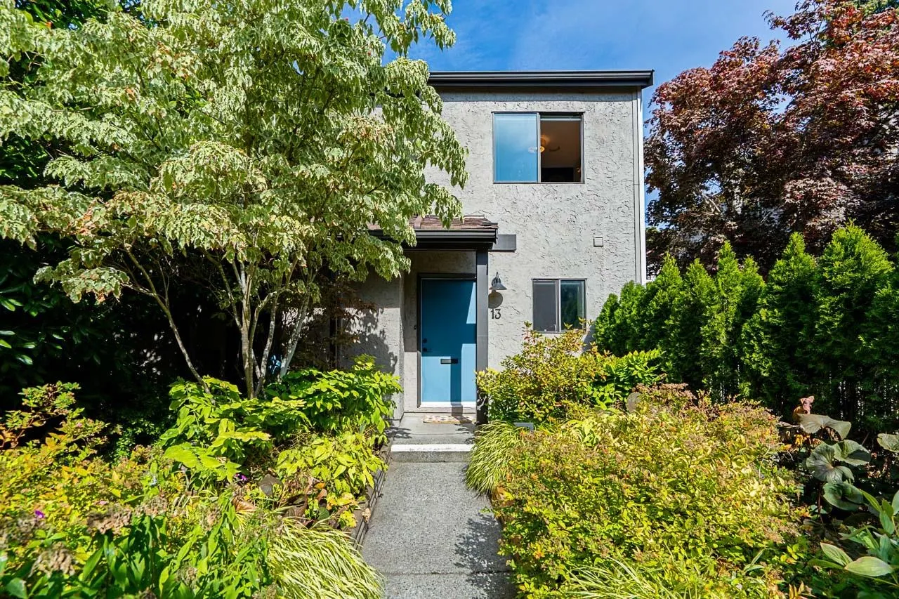 #13 230 W 14th Street