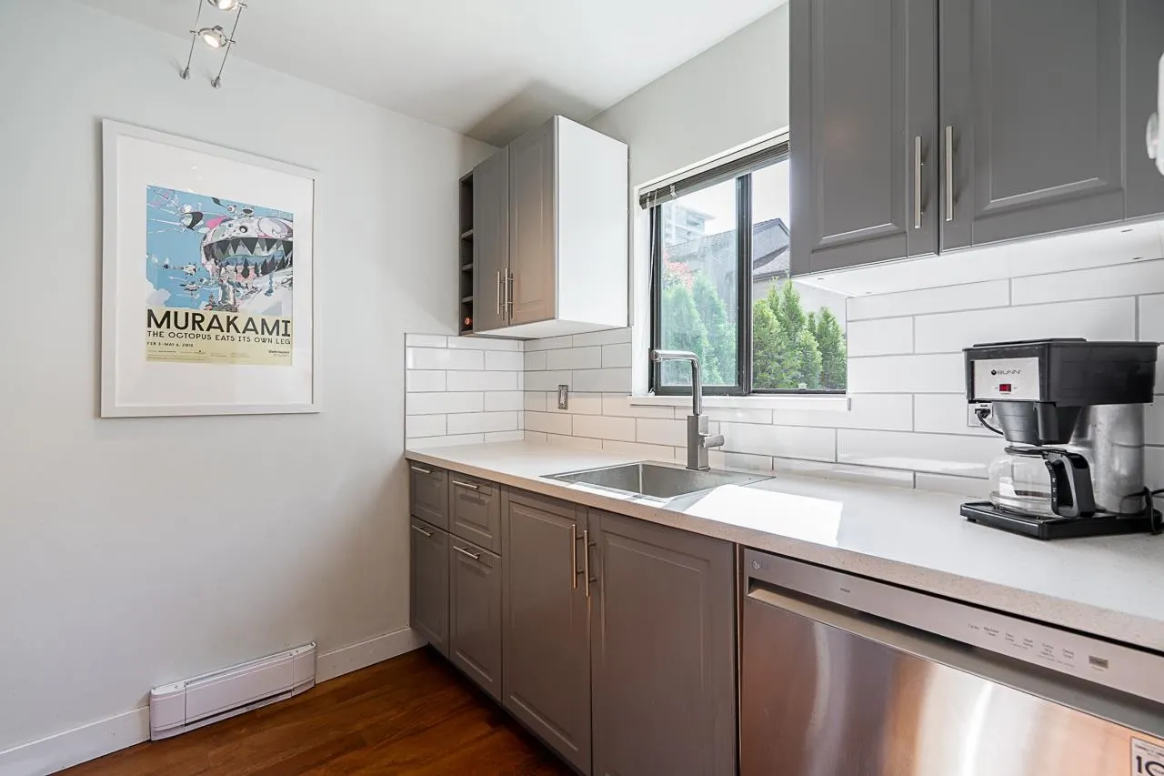 #13 230 W 14th Street