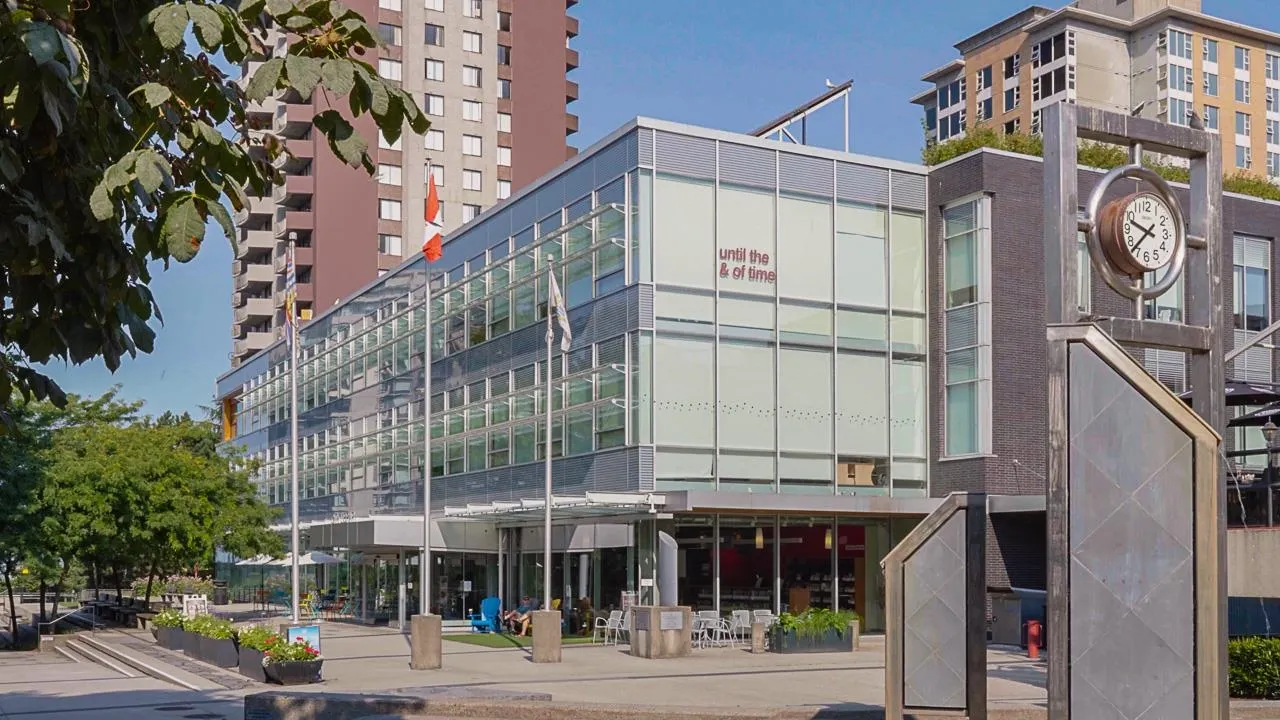 #13 230 W 14th Street