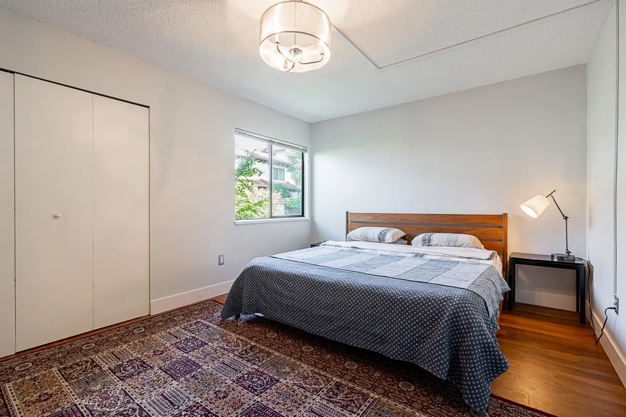 #13 230 W 14th Street