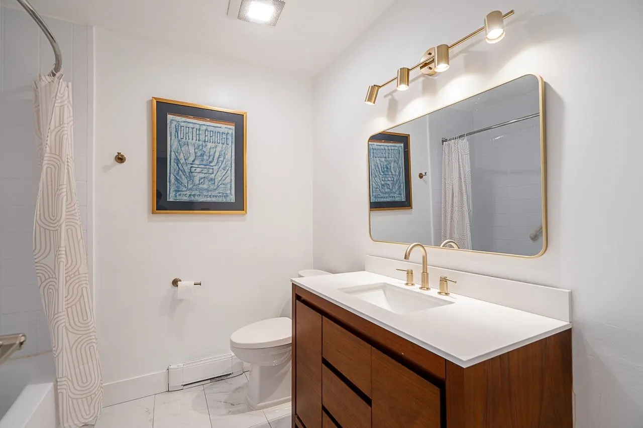 #13 230 W 14th Street
