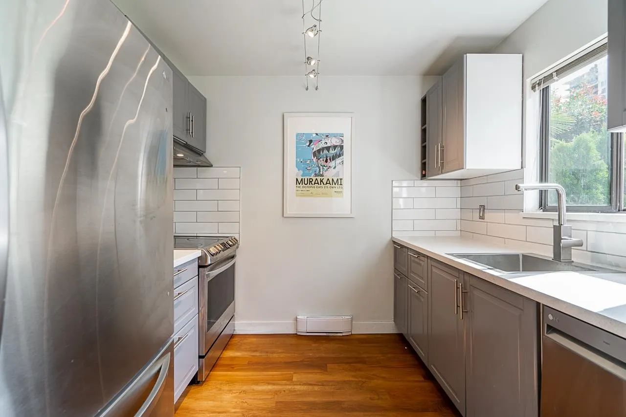 #13 230 W 14th Street
