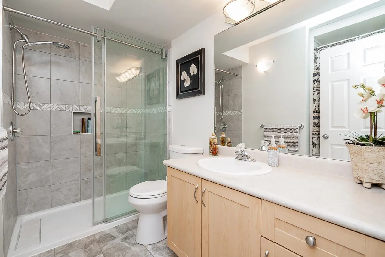 31 23281 Kanaka Way