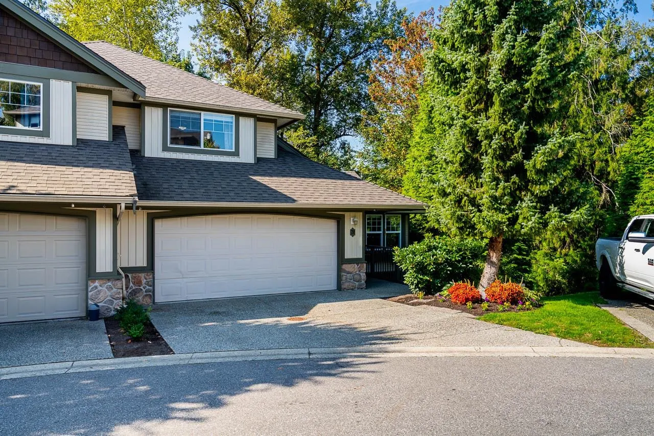 31 23281 Kanaka Way