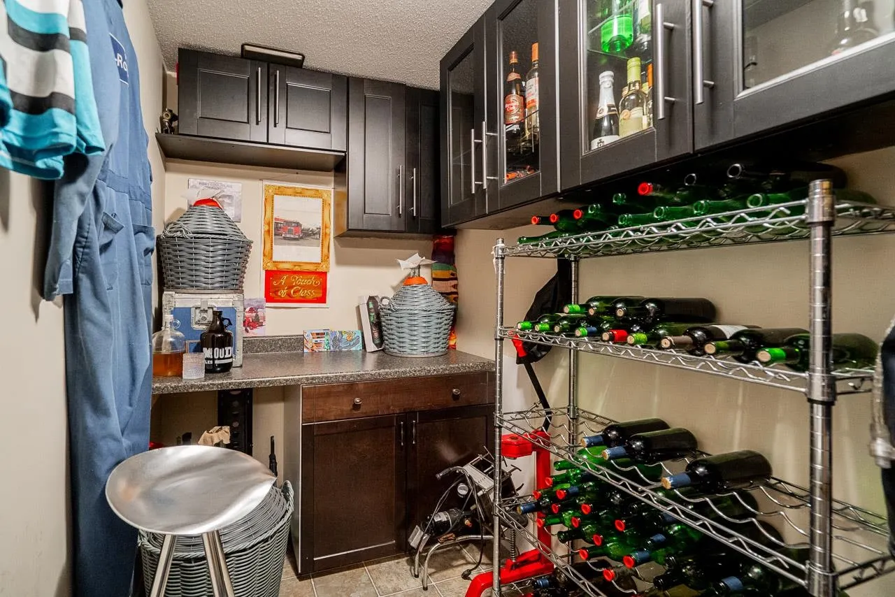 31 23281 Kanaka Way