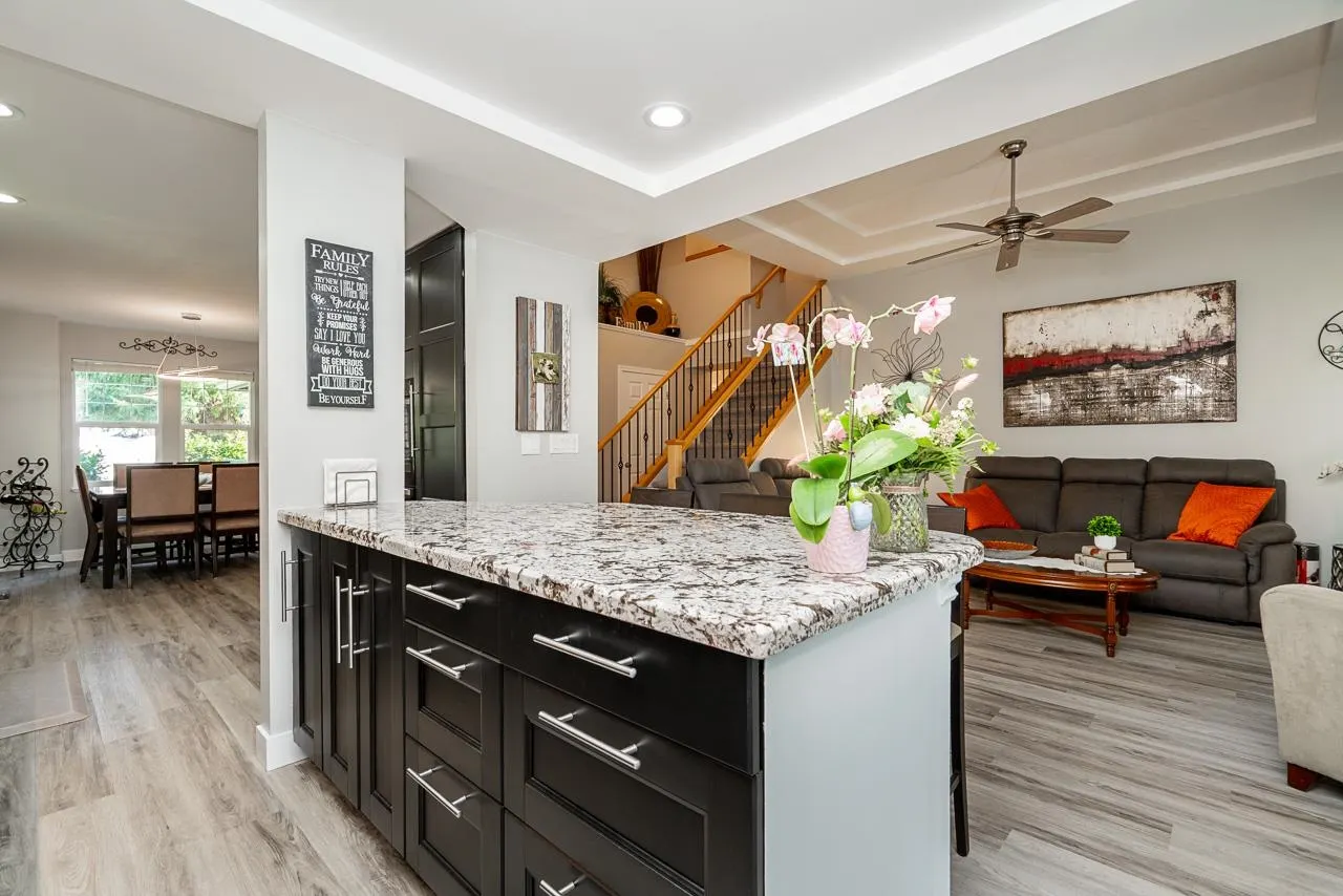 31 23281 Kanaka Way