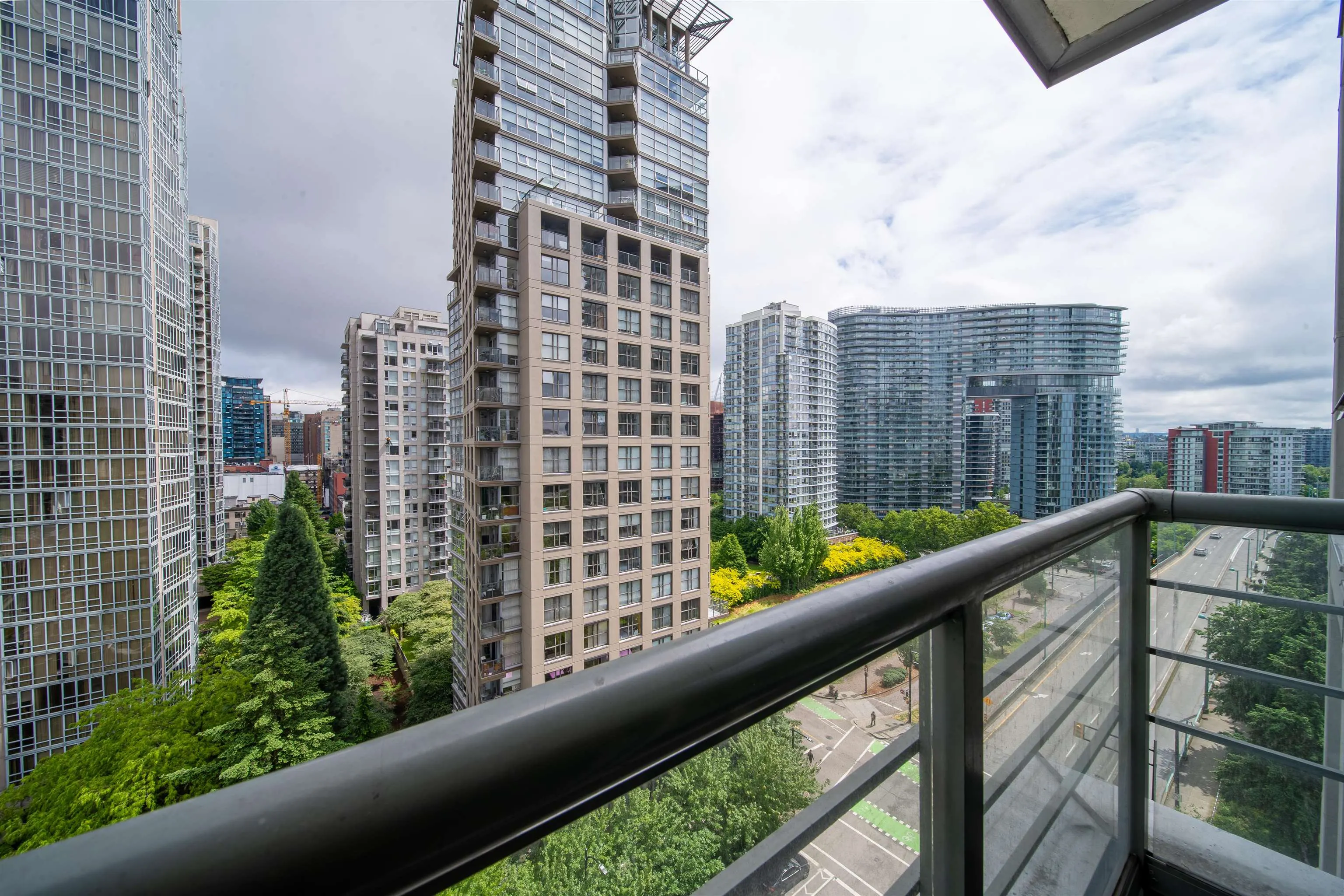 1603 1008 Cambie Street