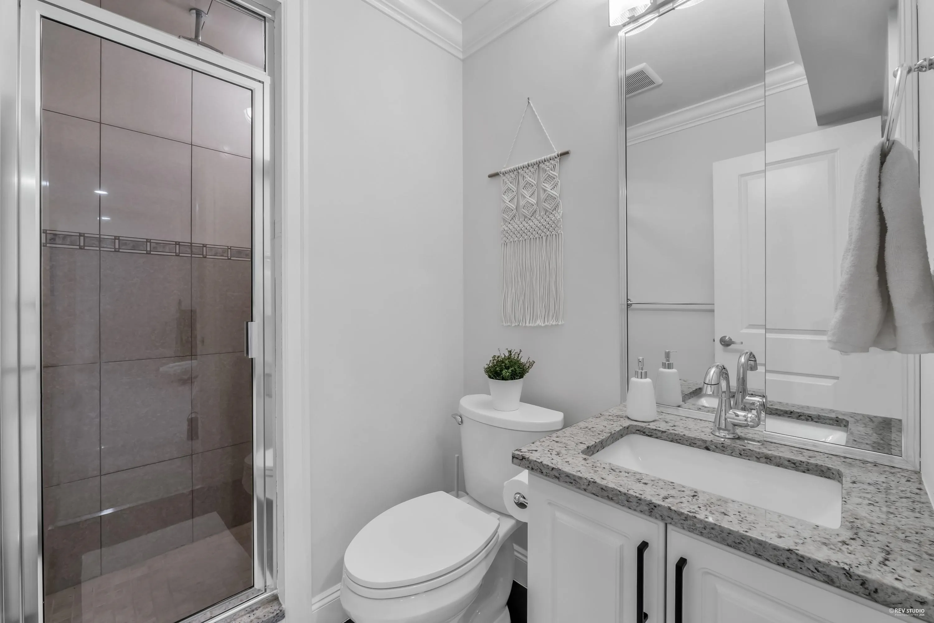 338 W 17th Street