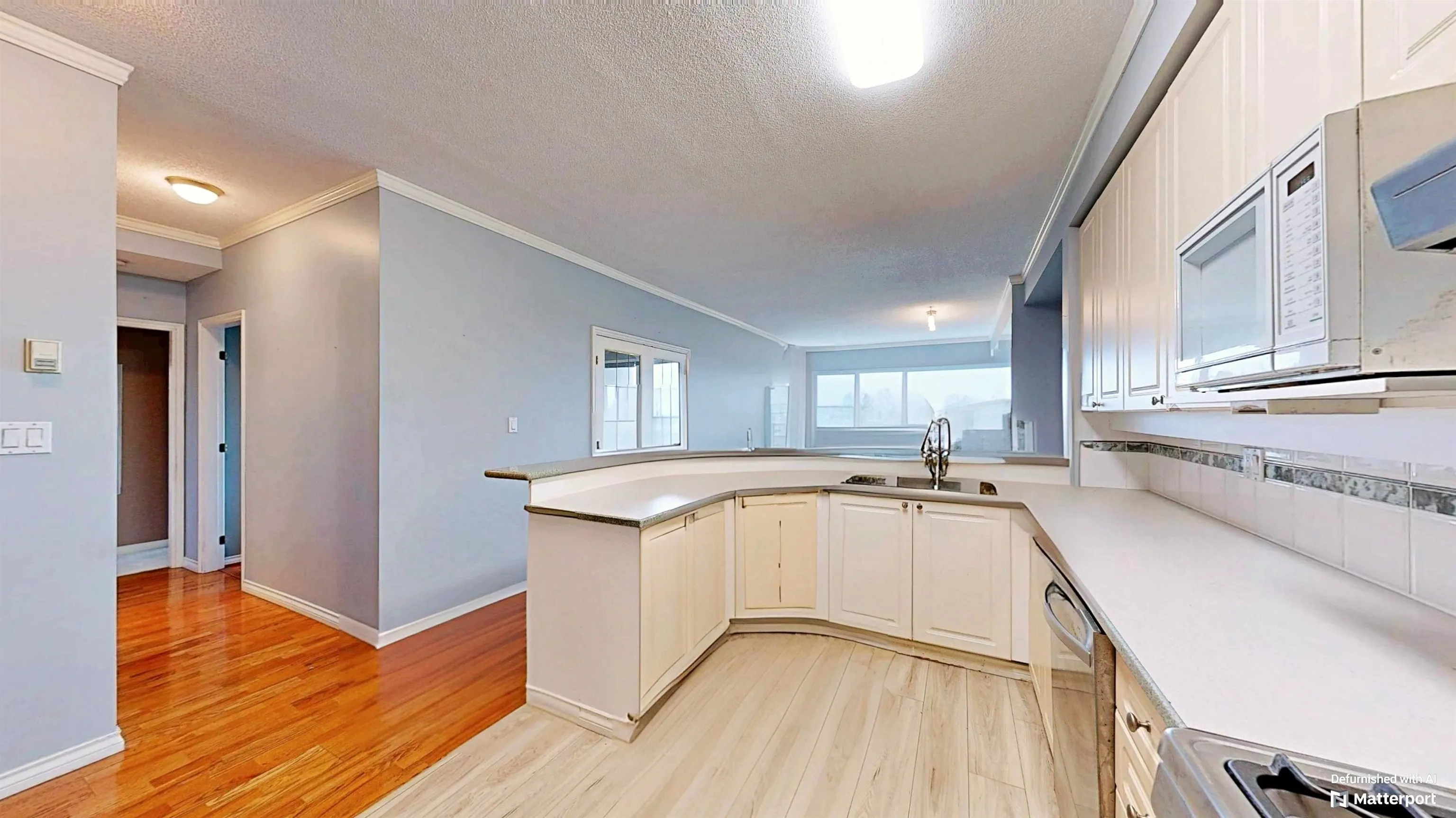 702 1400 View Crescent