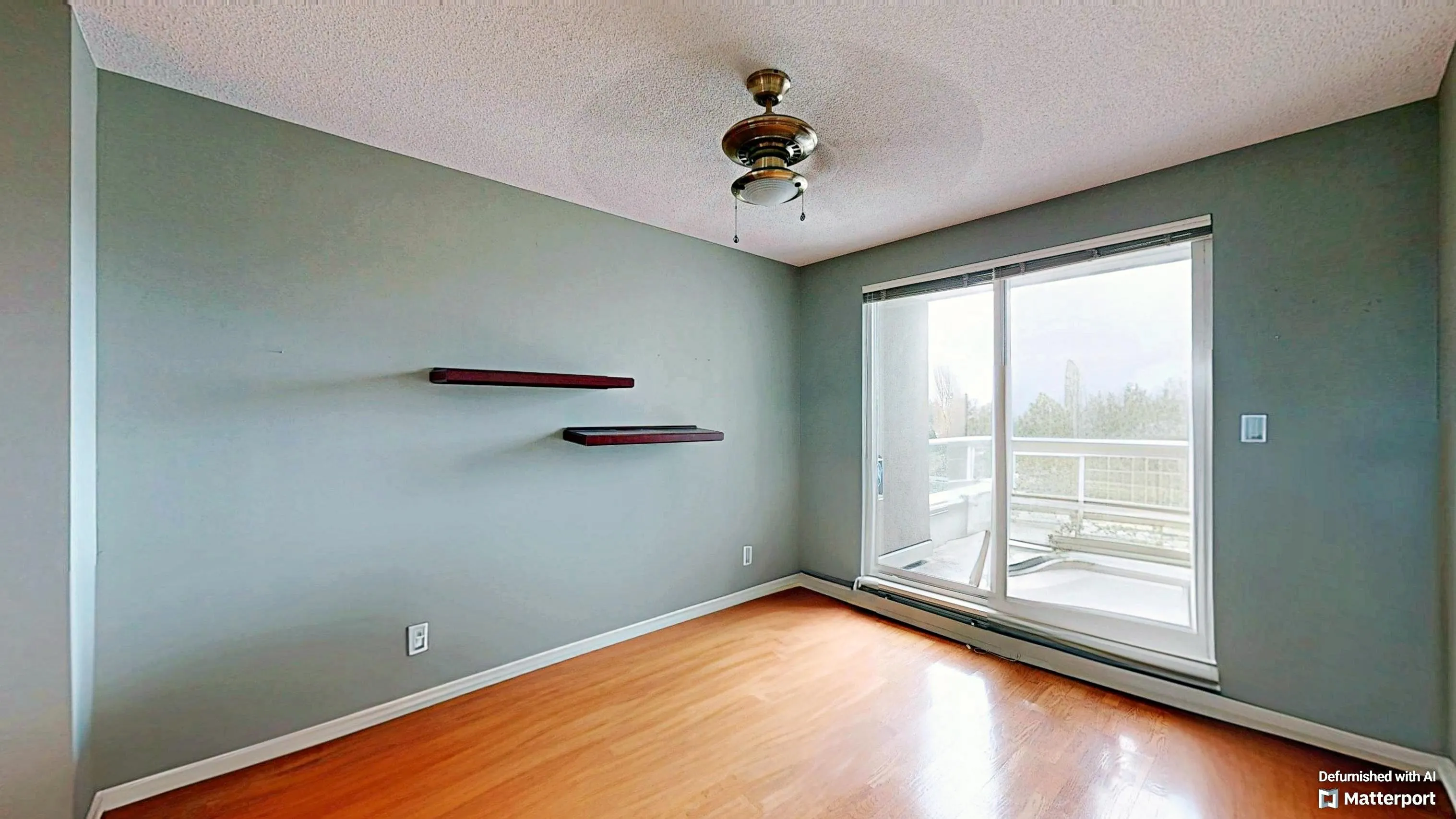 702 1400 View Crescent