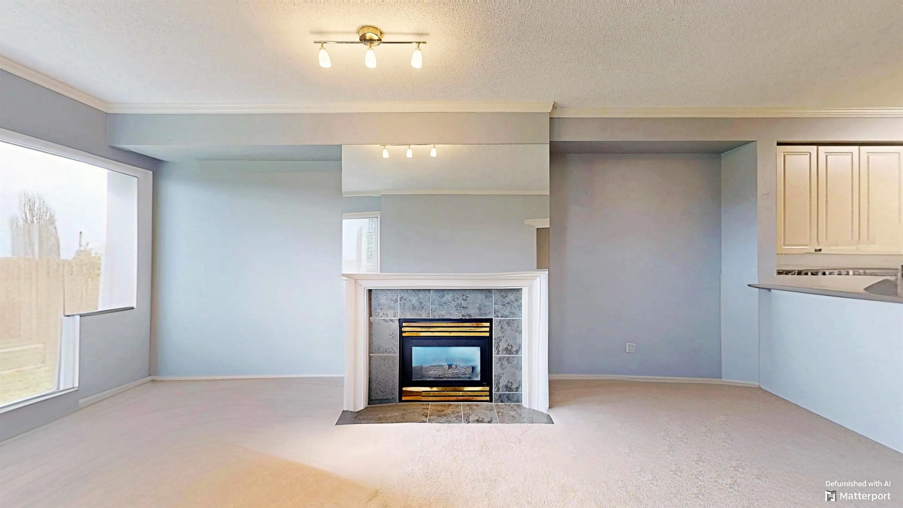 702 1400 View Crescent