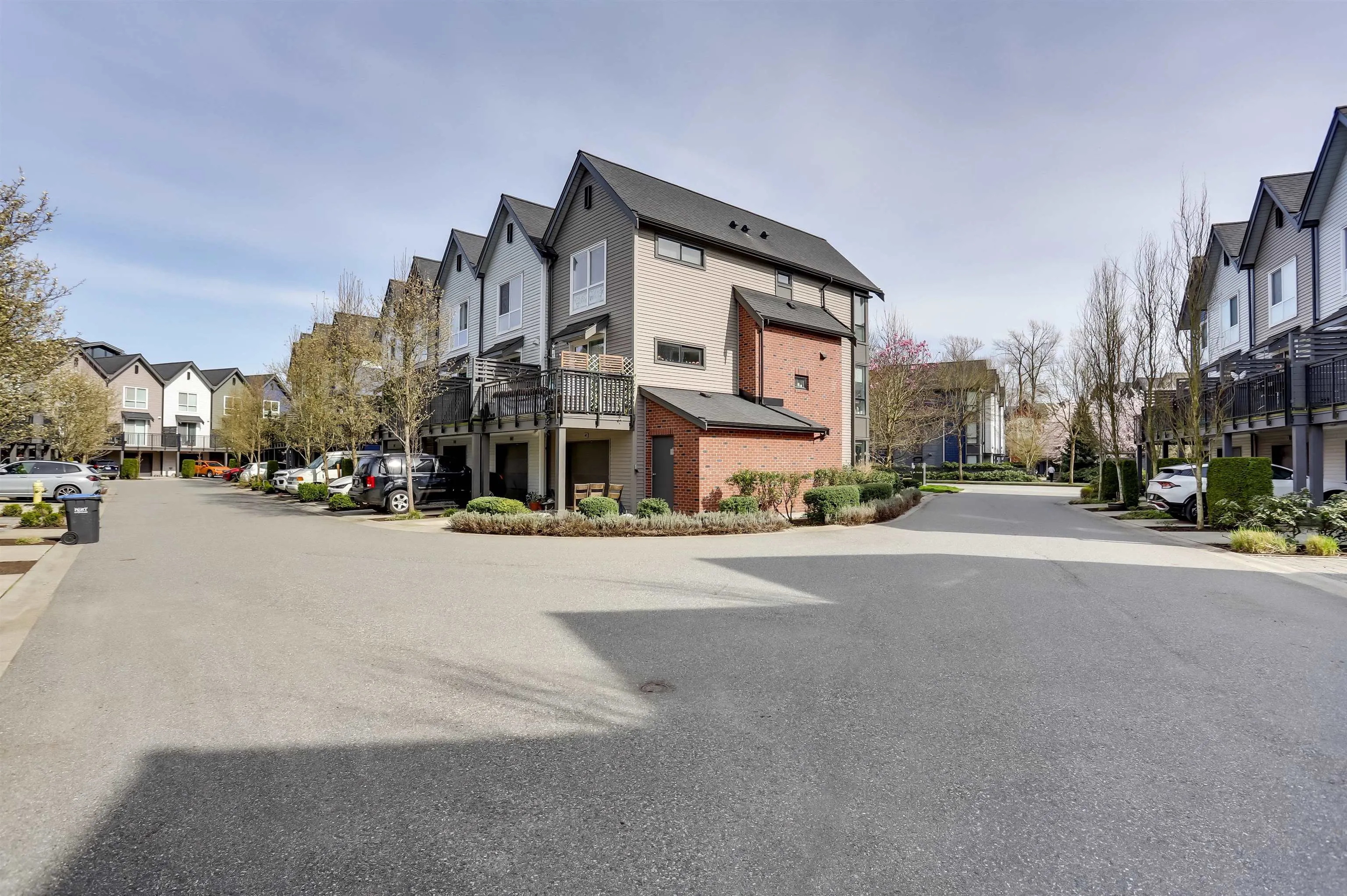 40 2325 Ranger Lane