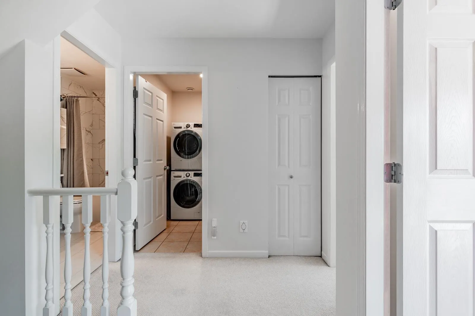 1 252 W 13th Street