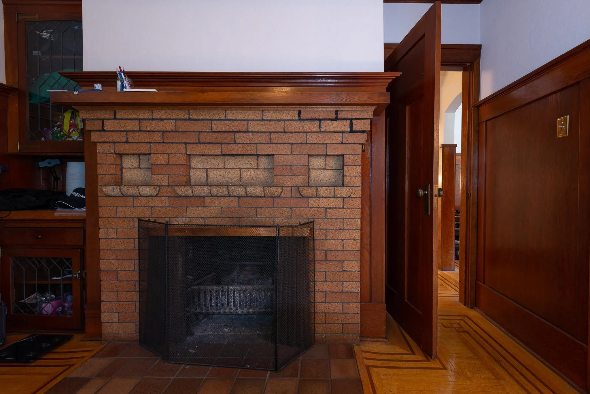 4149 Pine Crescent