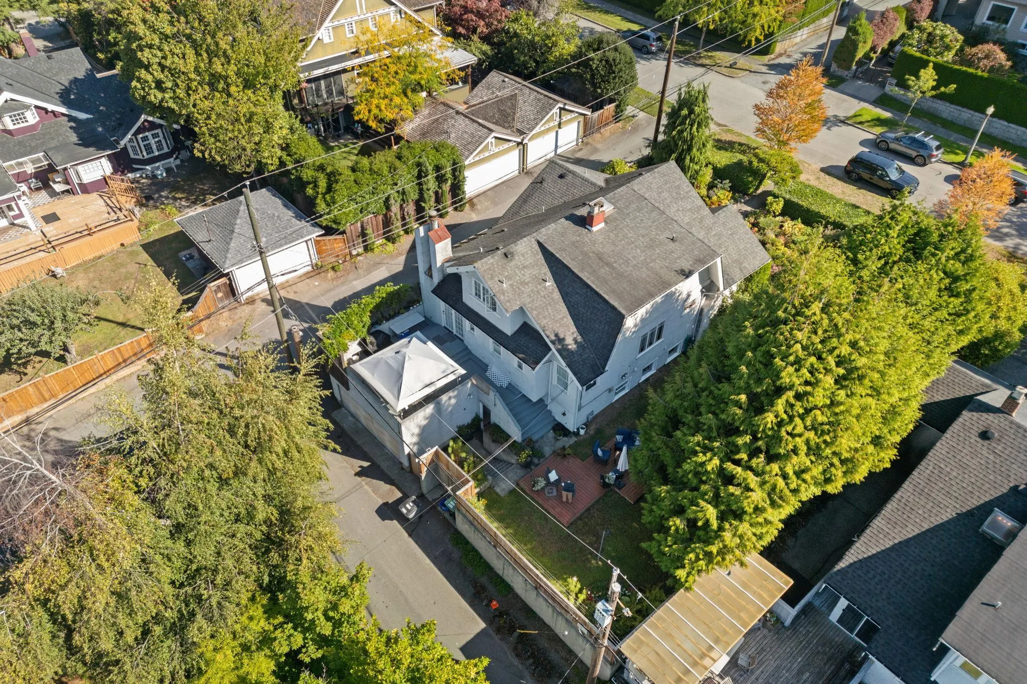 4149 Pine Crescent