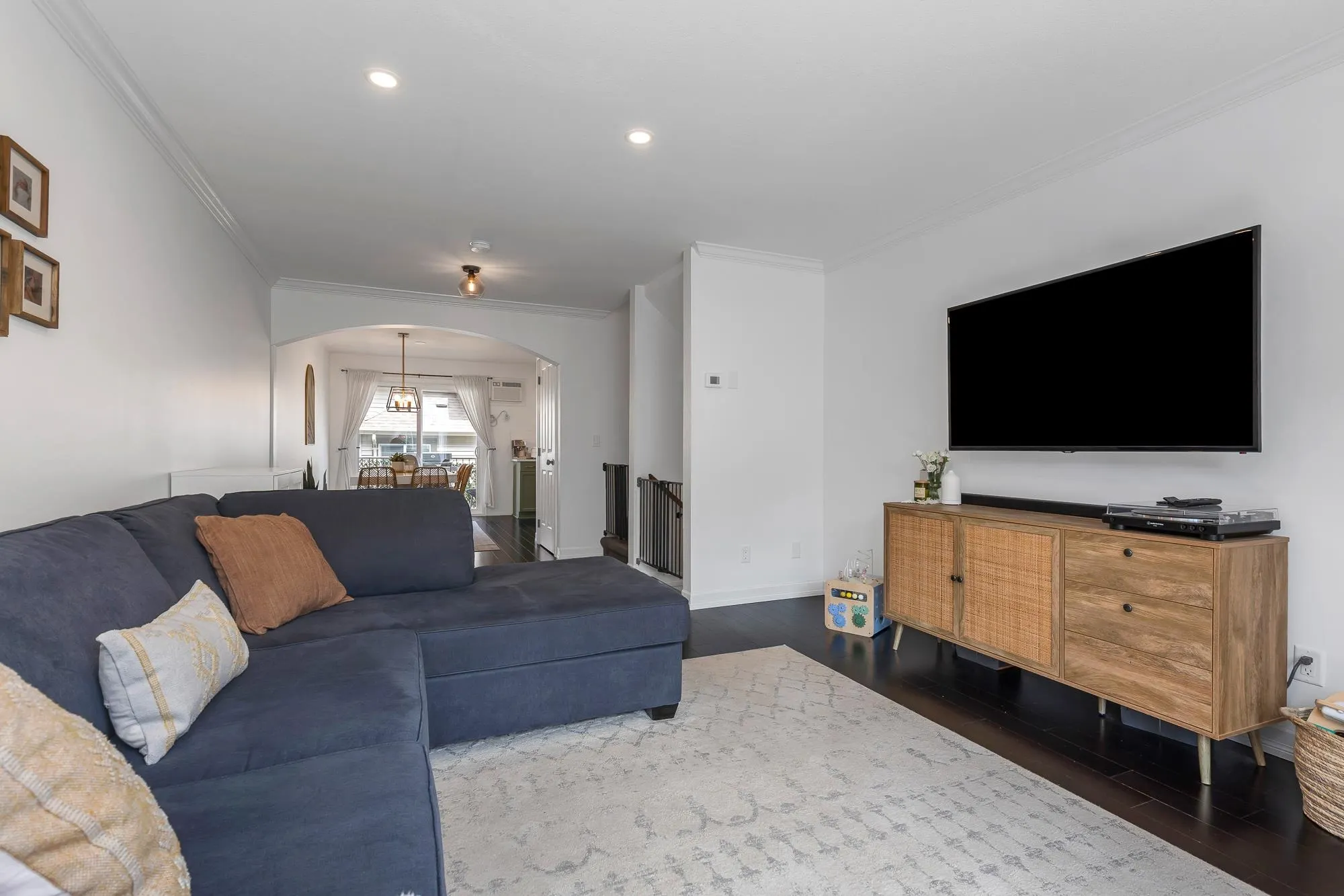33 46778 Hudson Road