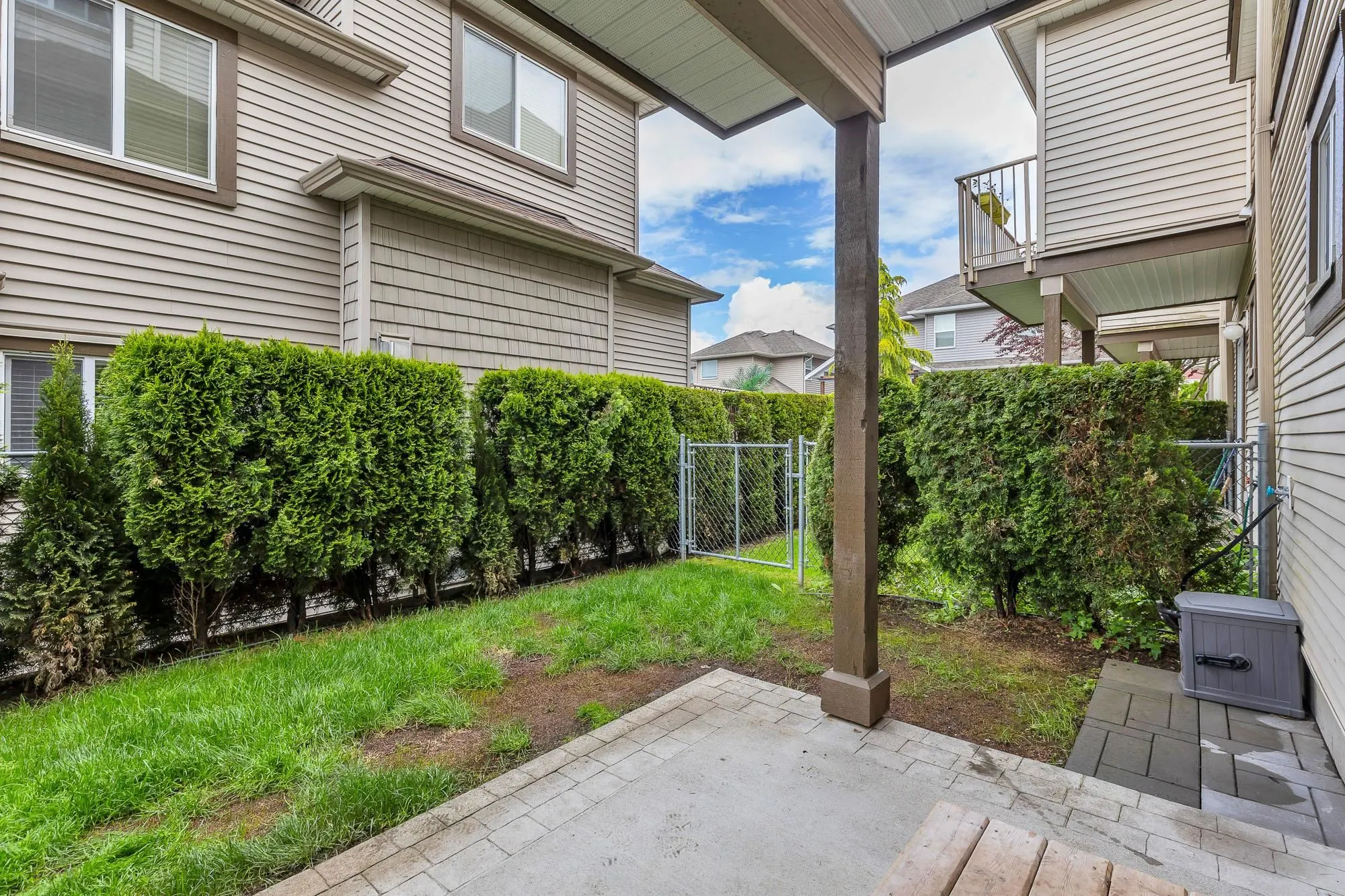33 46778 Hudson Road