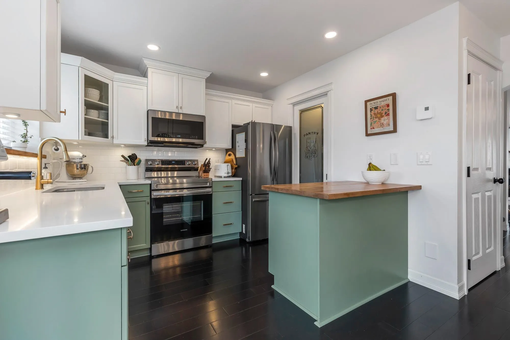 33 46778 Hudson Road
