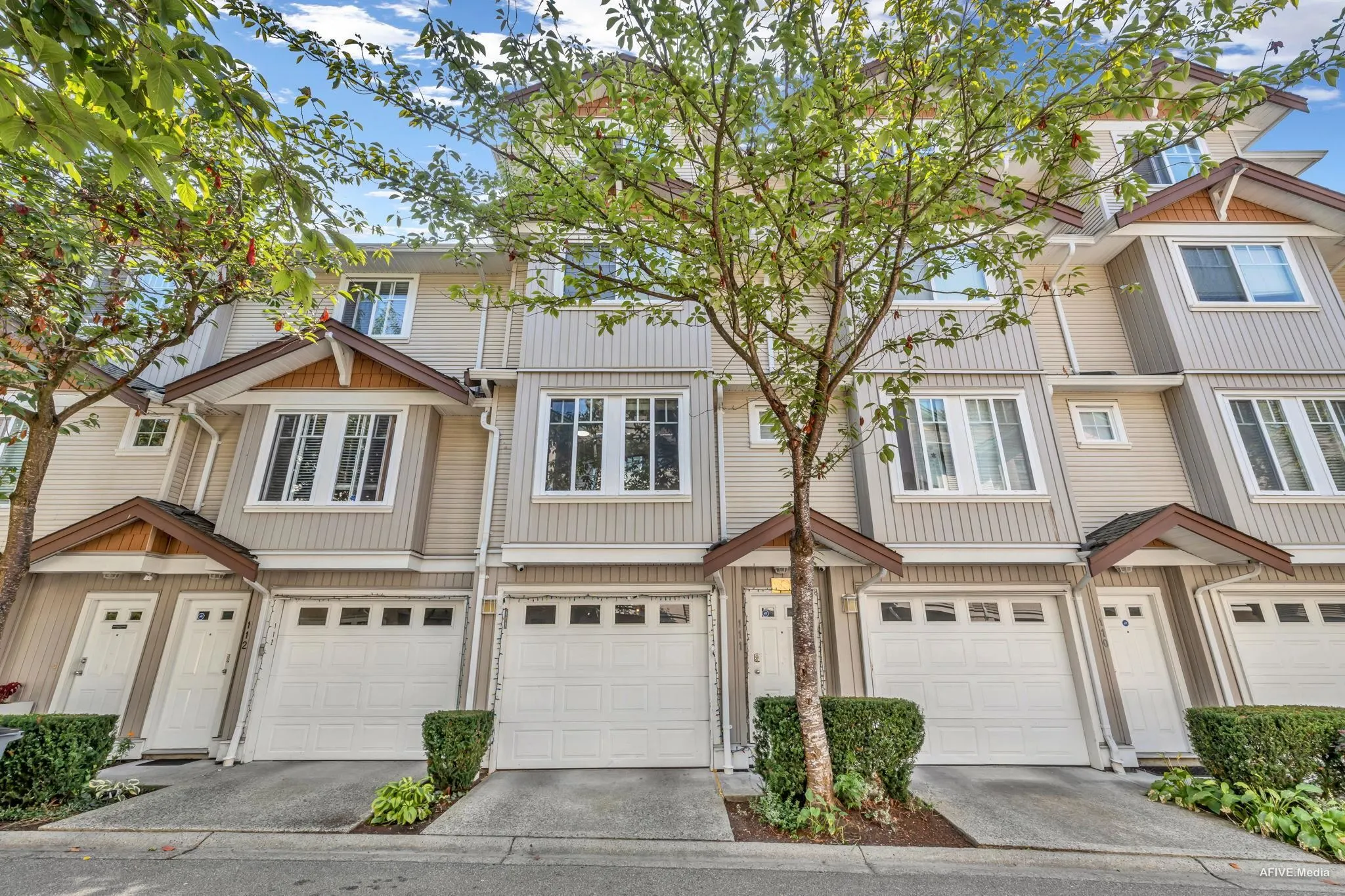 111 12711 64 Avenue
