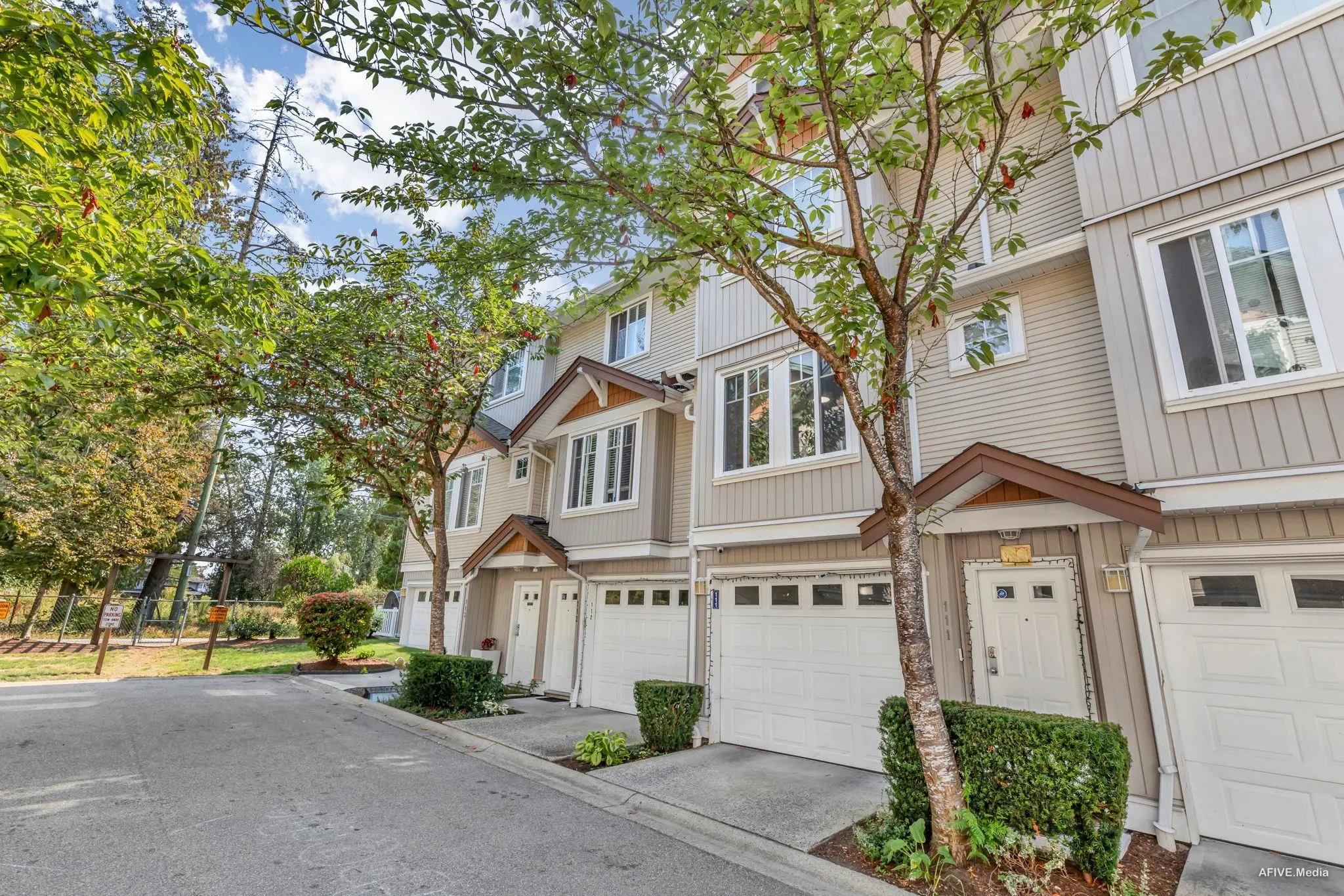 111 12711 64 Avenue