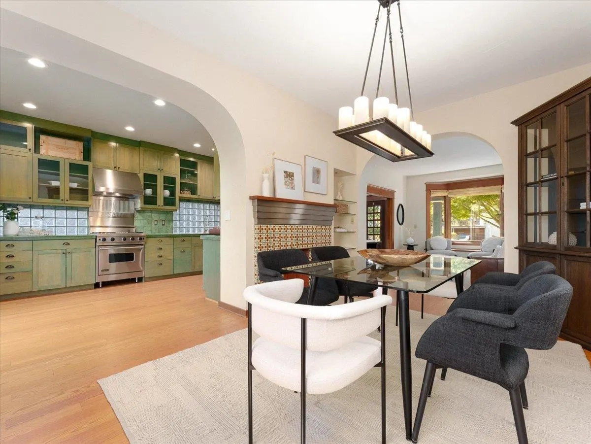 1216 Lakewood Drive