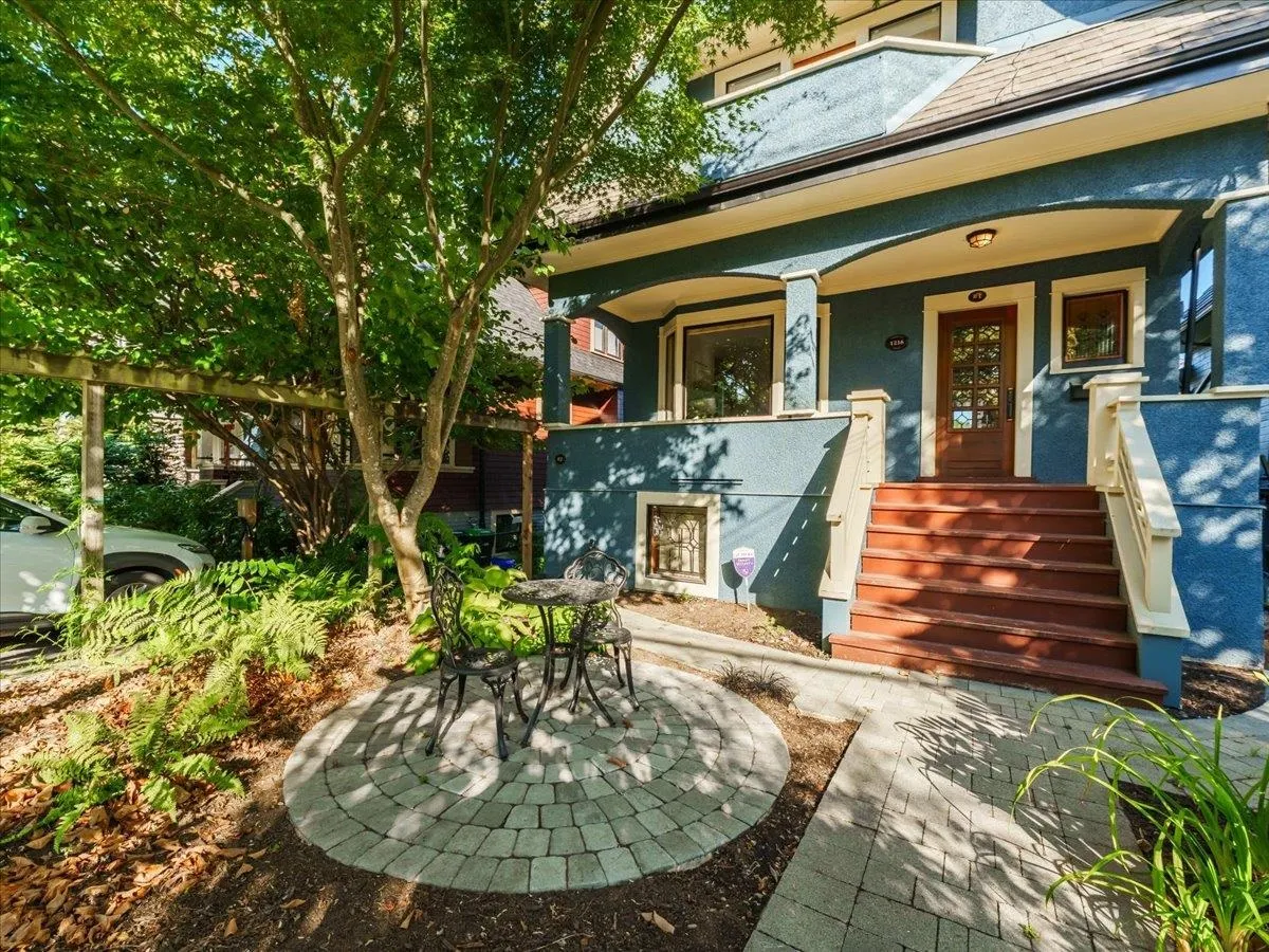 1216 Lakewood Drive