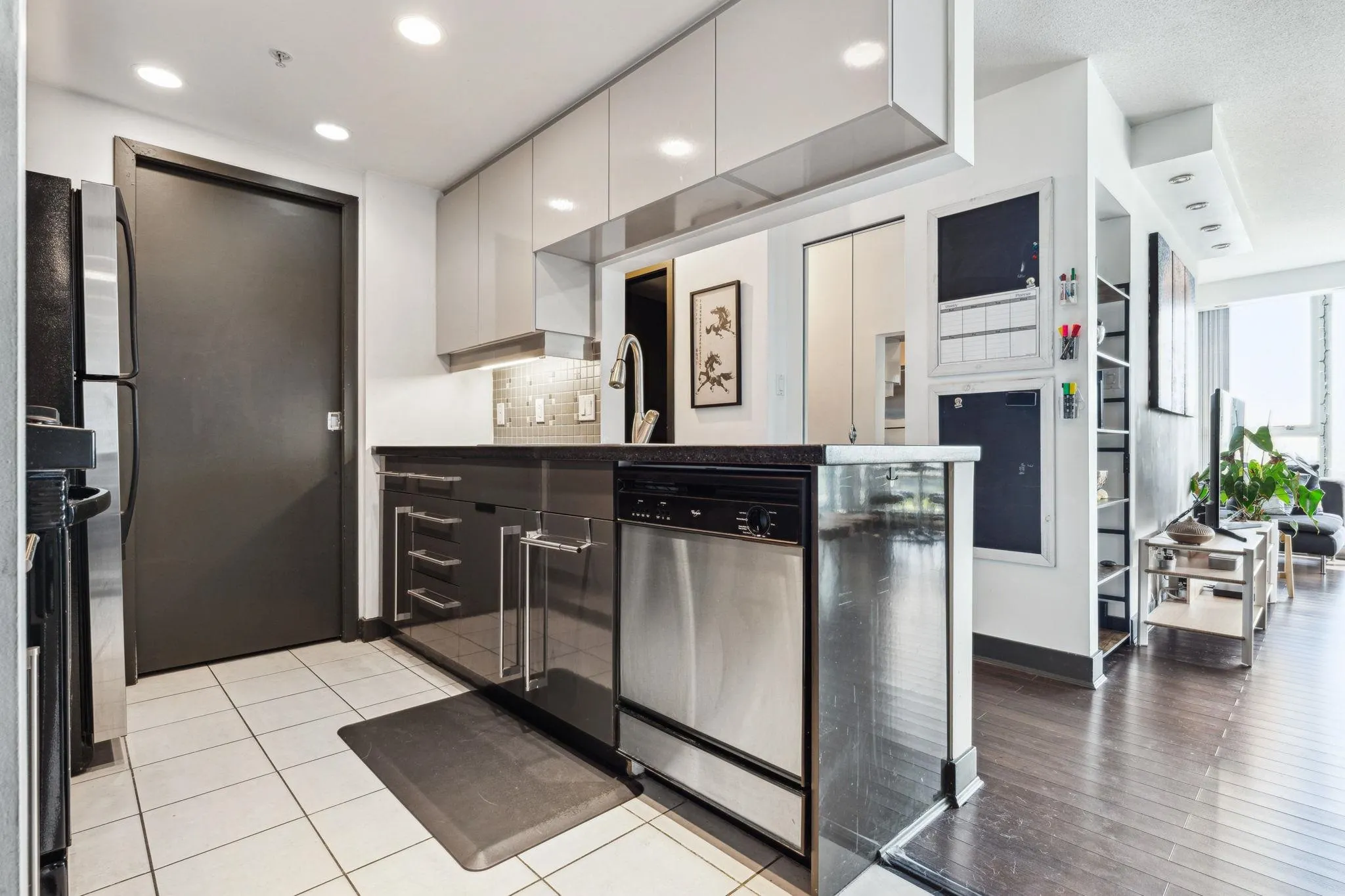 2201 1408 Strathmore Mews