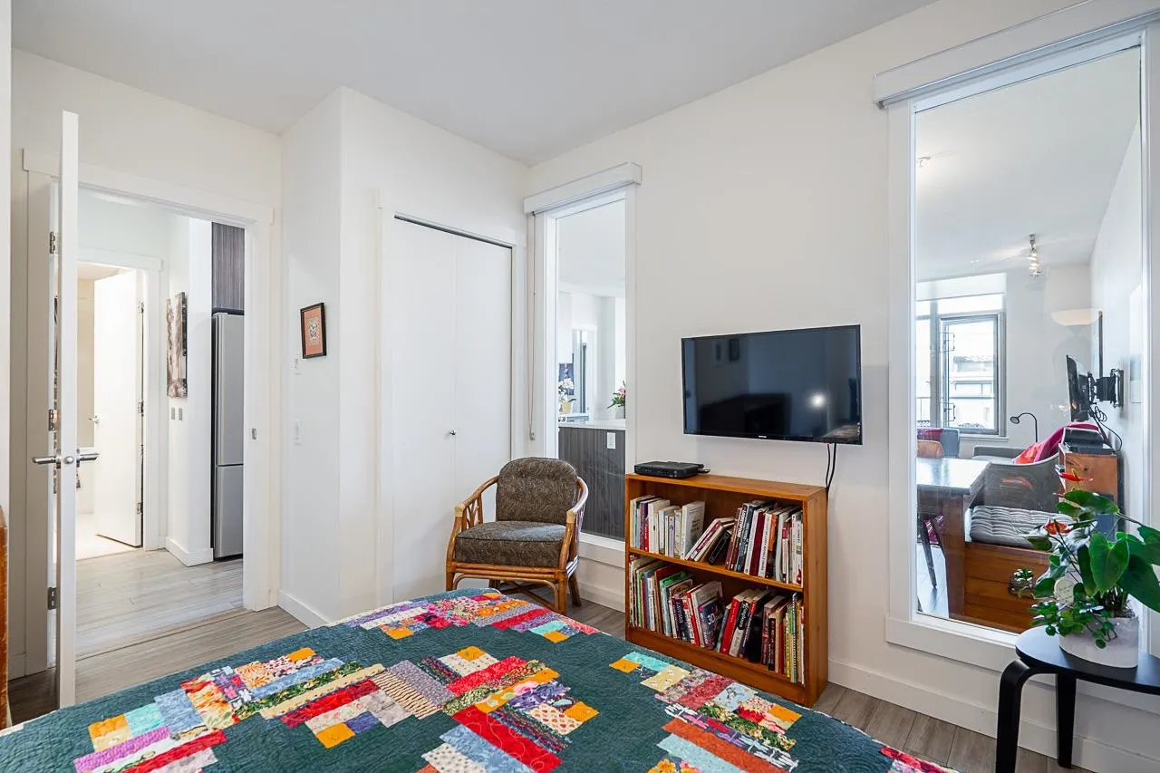 511 4310 Hastings Street