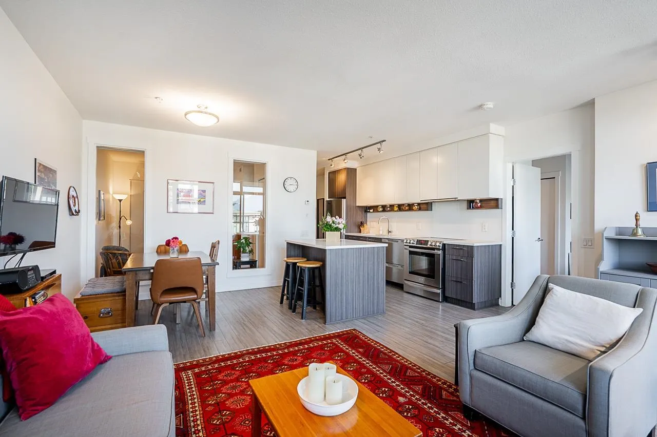 511 4310 Hastings Street