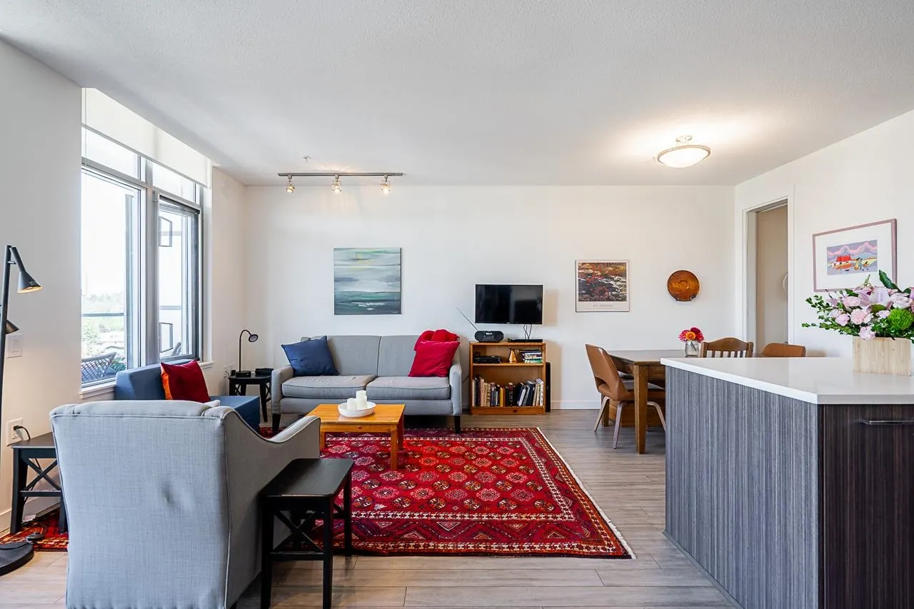 511 4310 Hastings Street