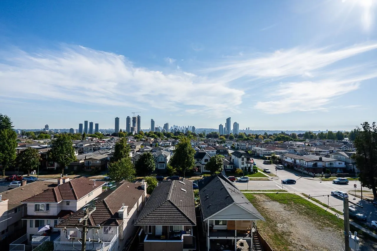 511 4310 Hastings Street