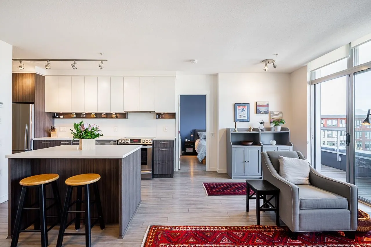 511 4310 Hastings Street
