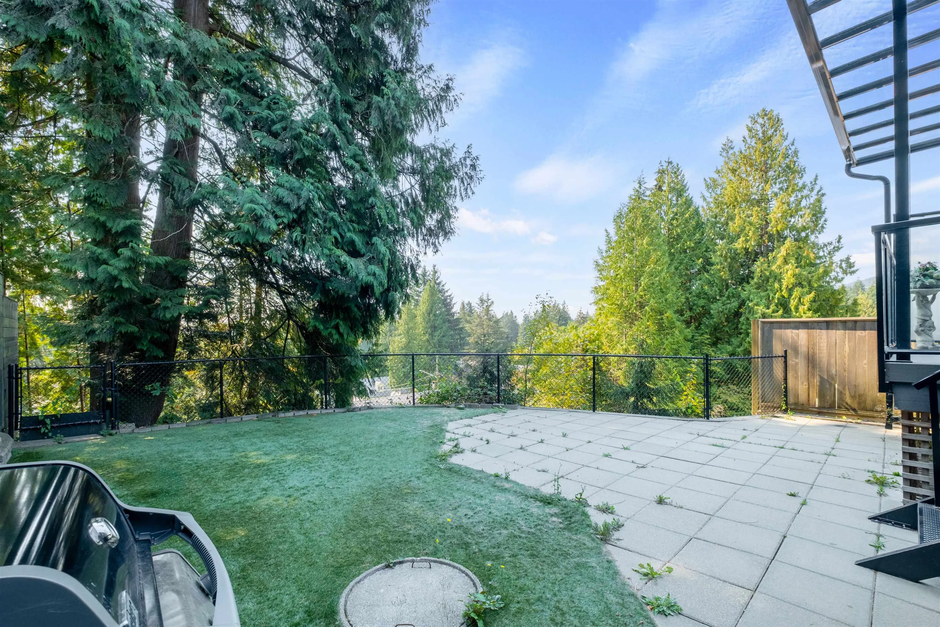 1033 Prospect Avenue
