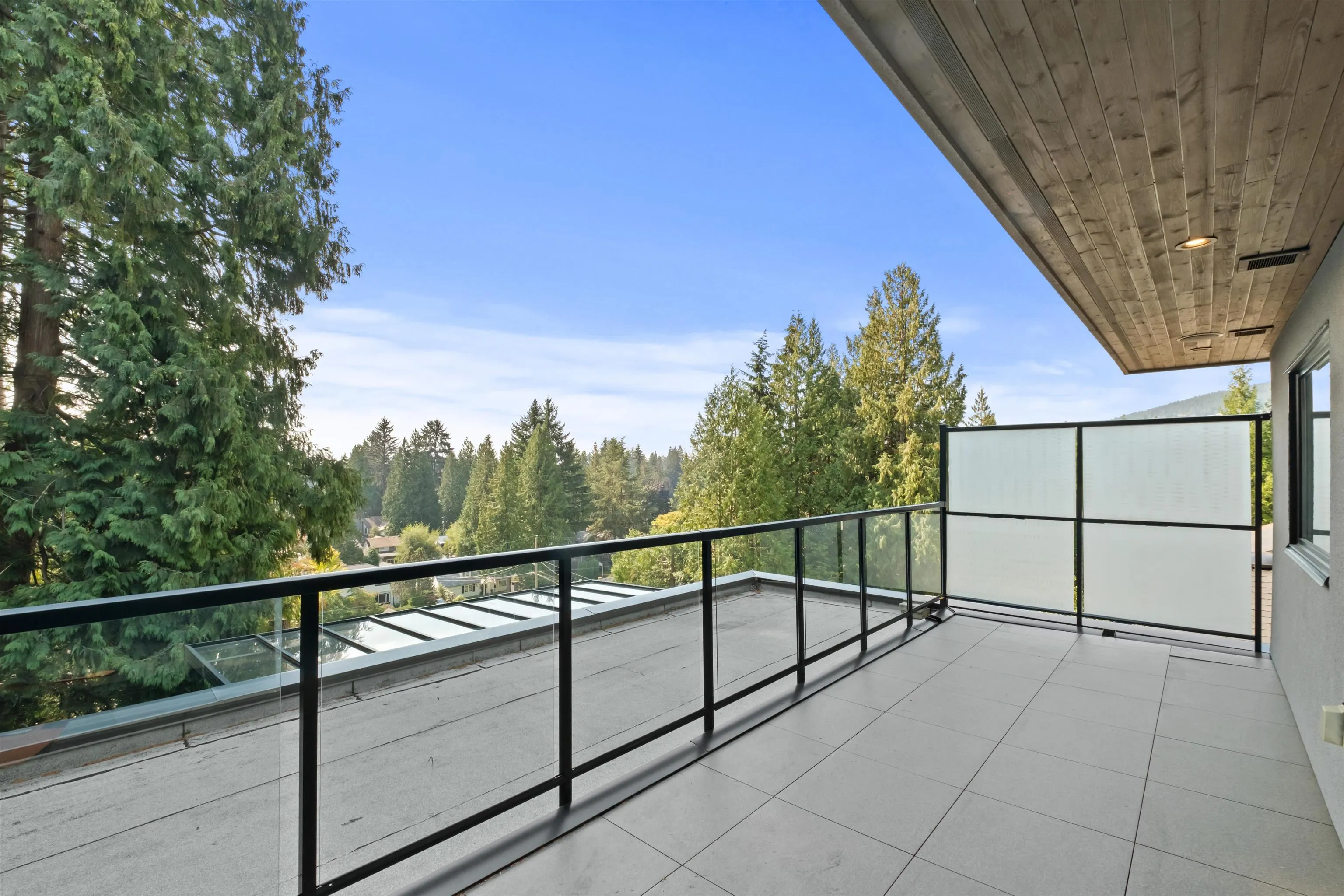 1033 Prospect Avenue