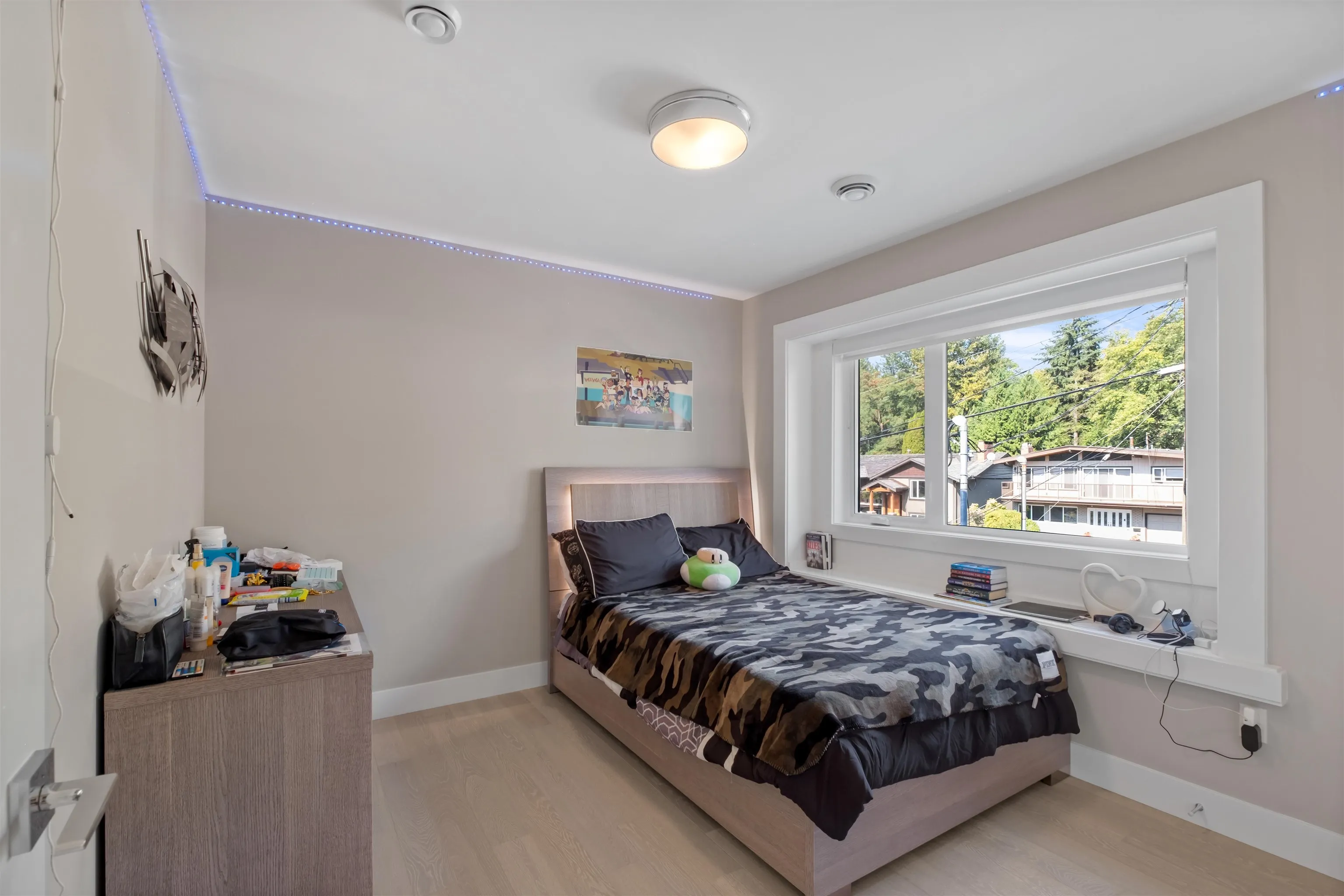 1033 Prospect Avenue