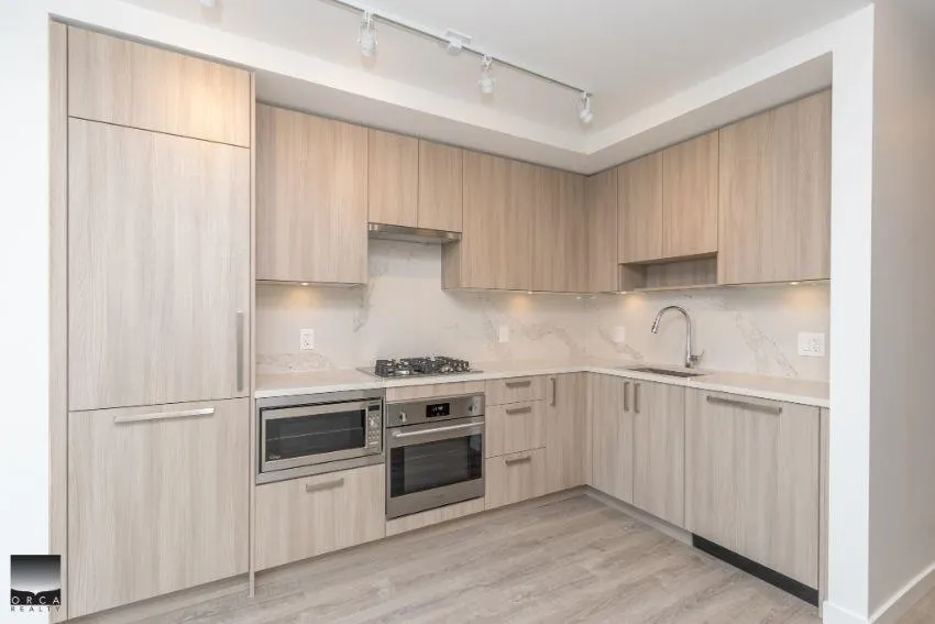 3610 13350 Central Avenue