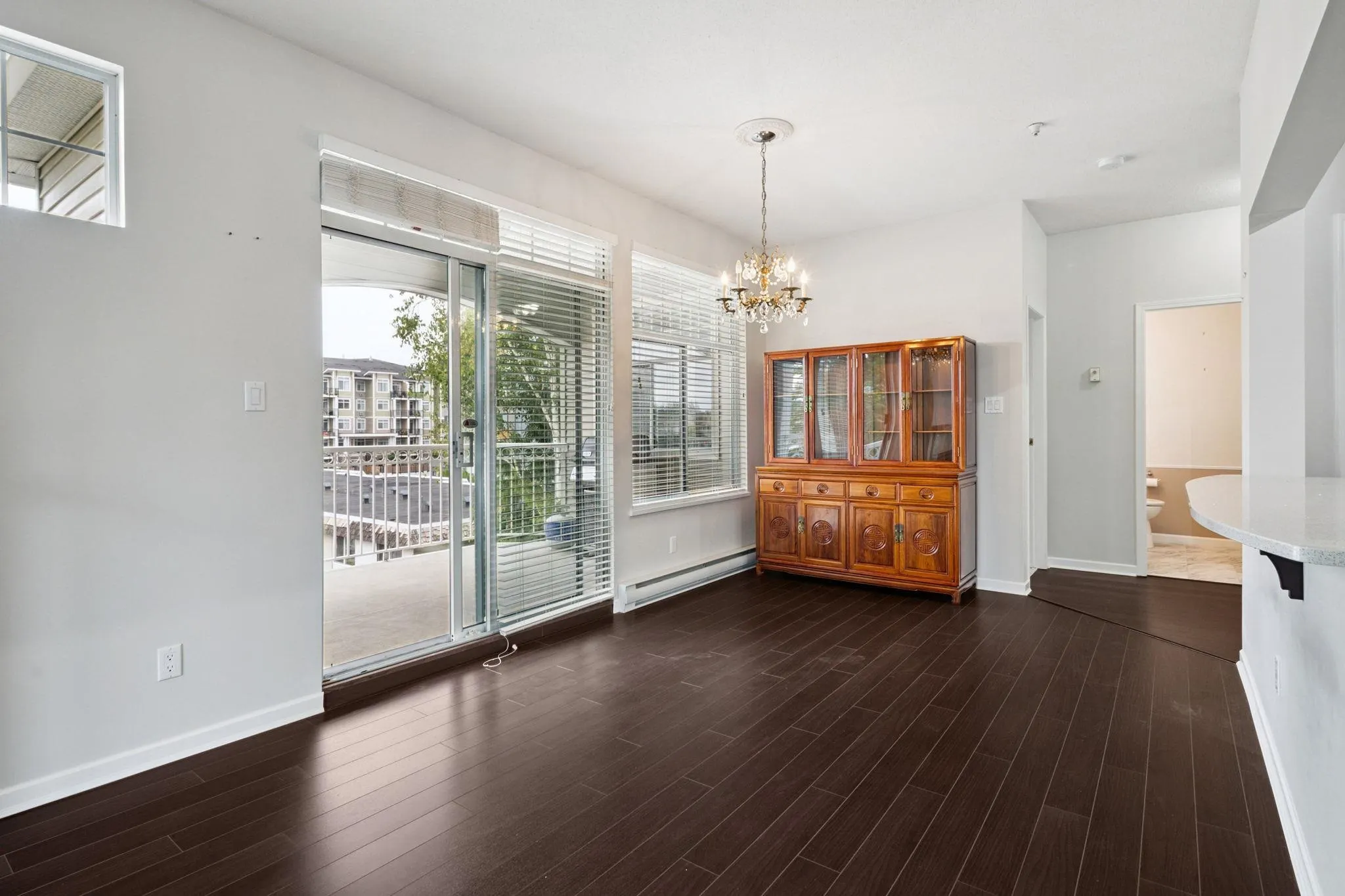 305 5677 208 Street