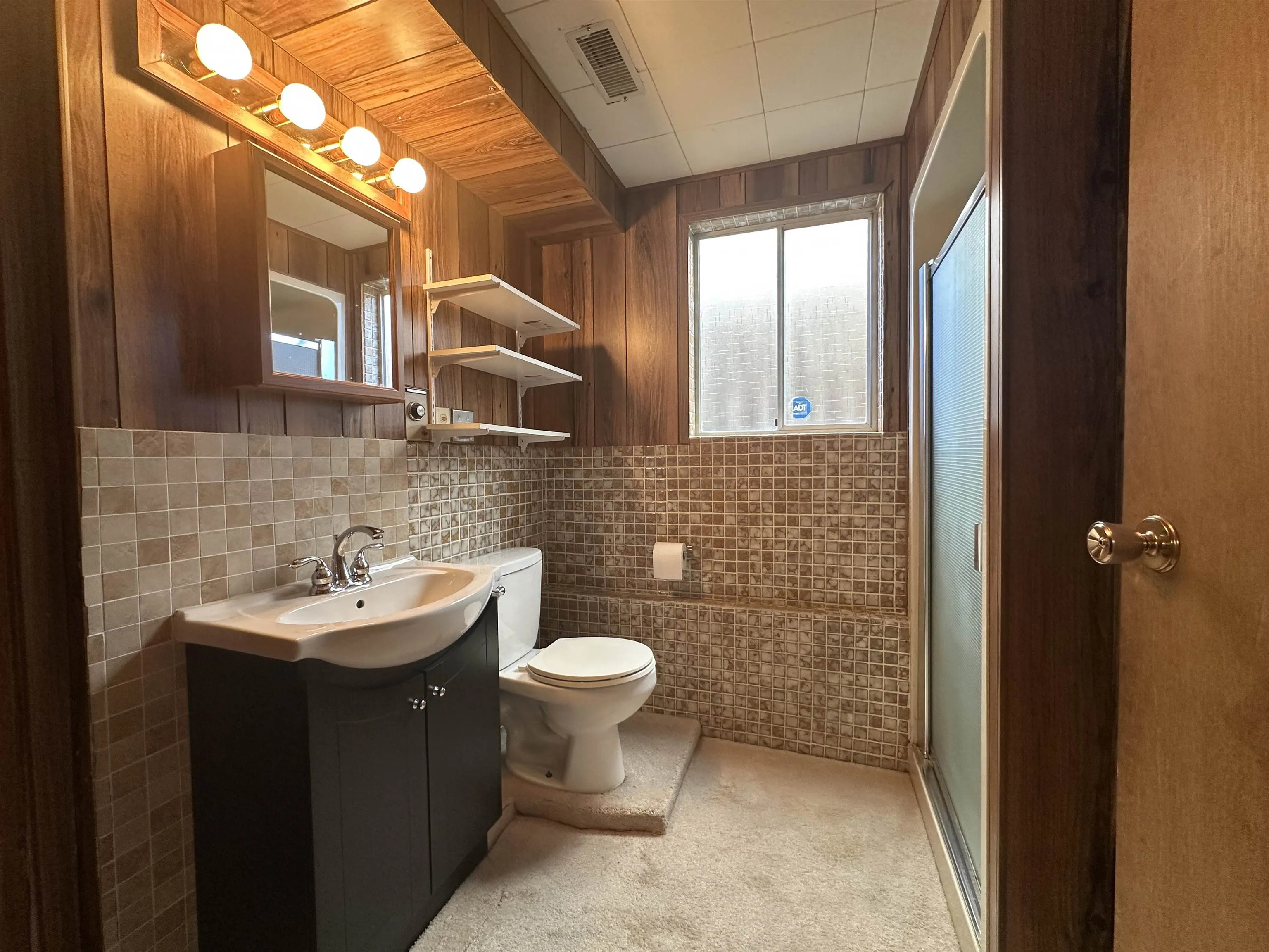 1542 West 65th Ave