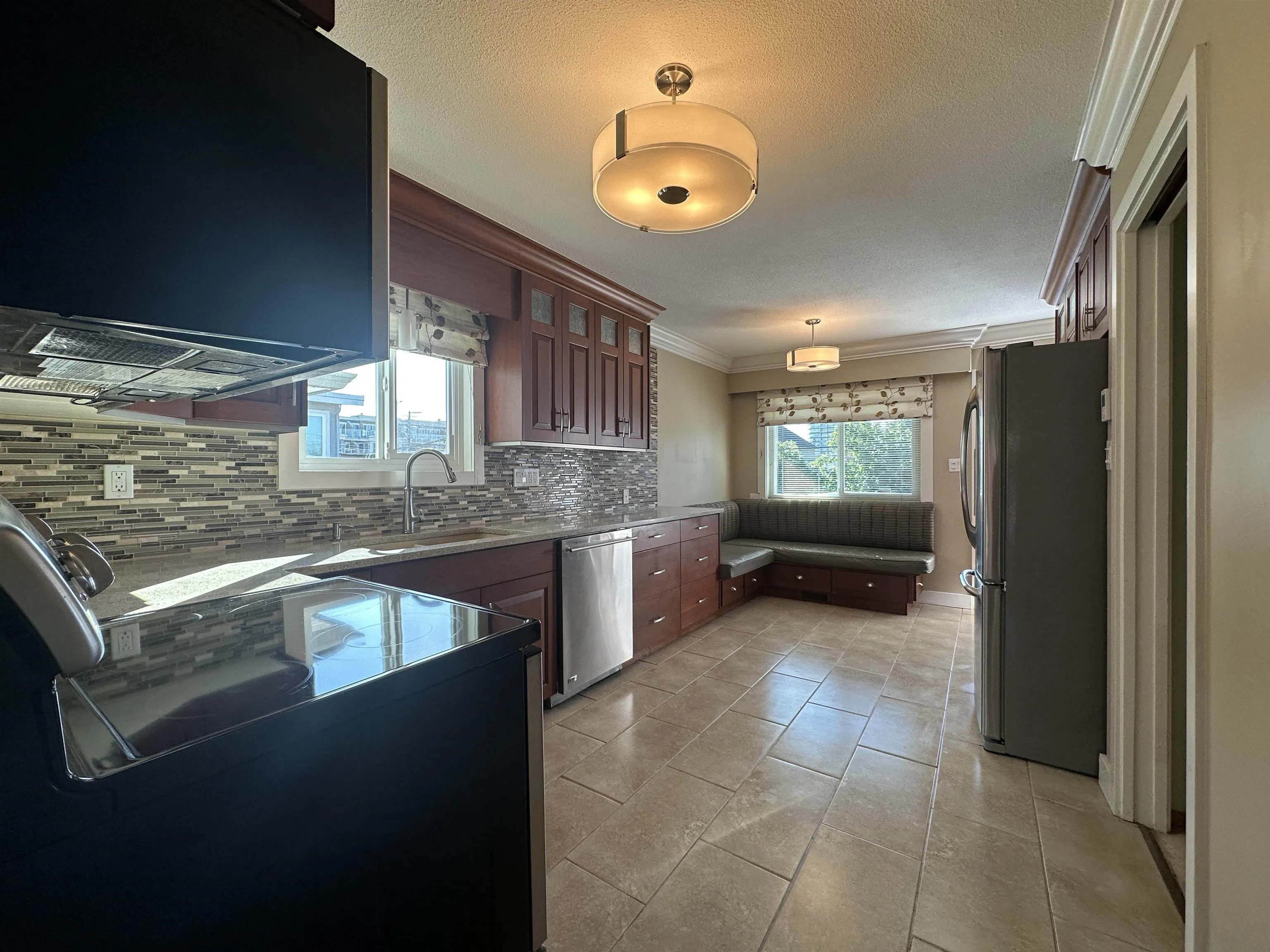1542 West 65th Ave