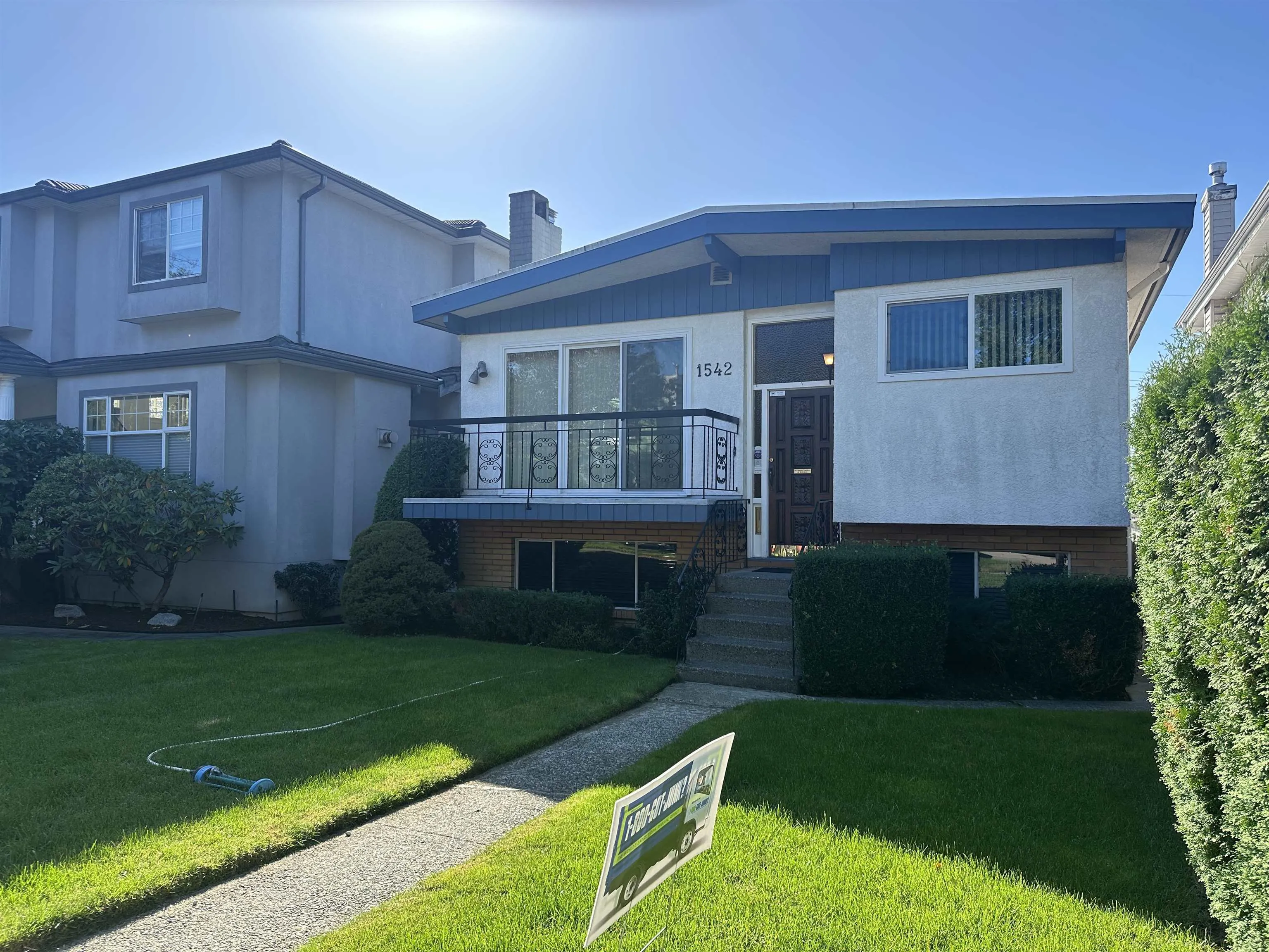1542 West 65th Ave
