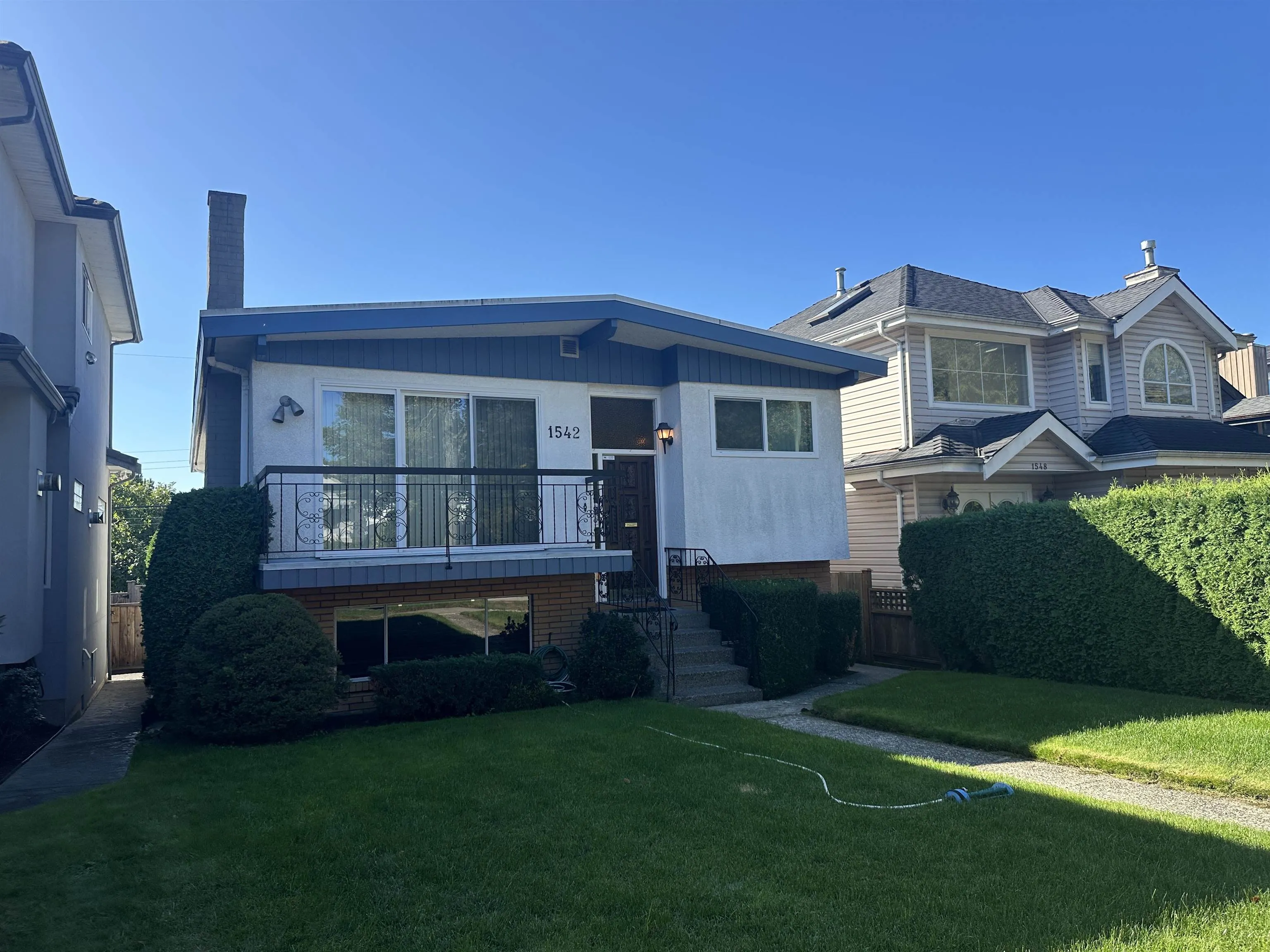 1542 West 65th Ave
