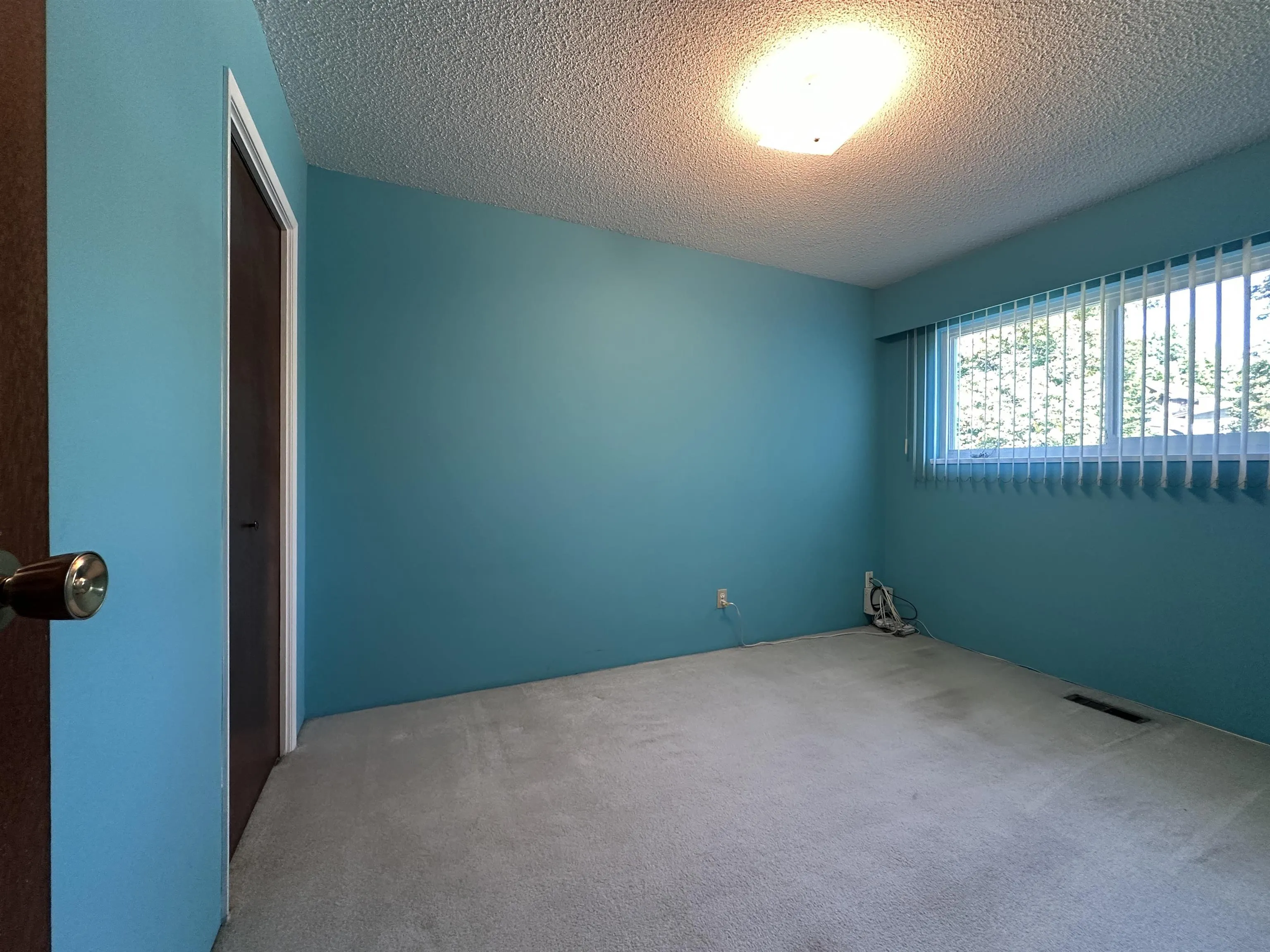 1542 West 65th Ave