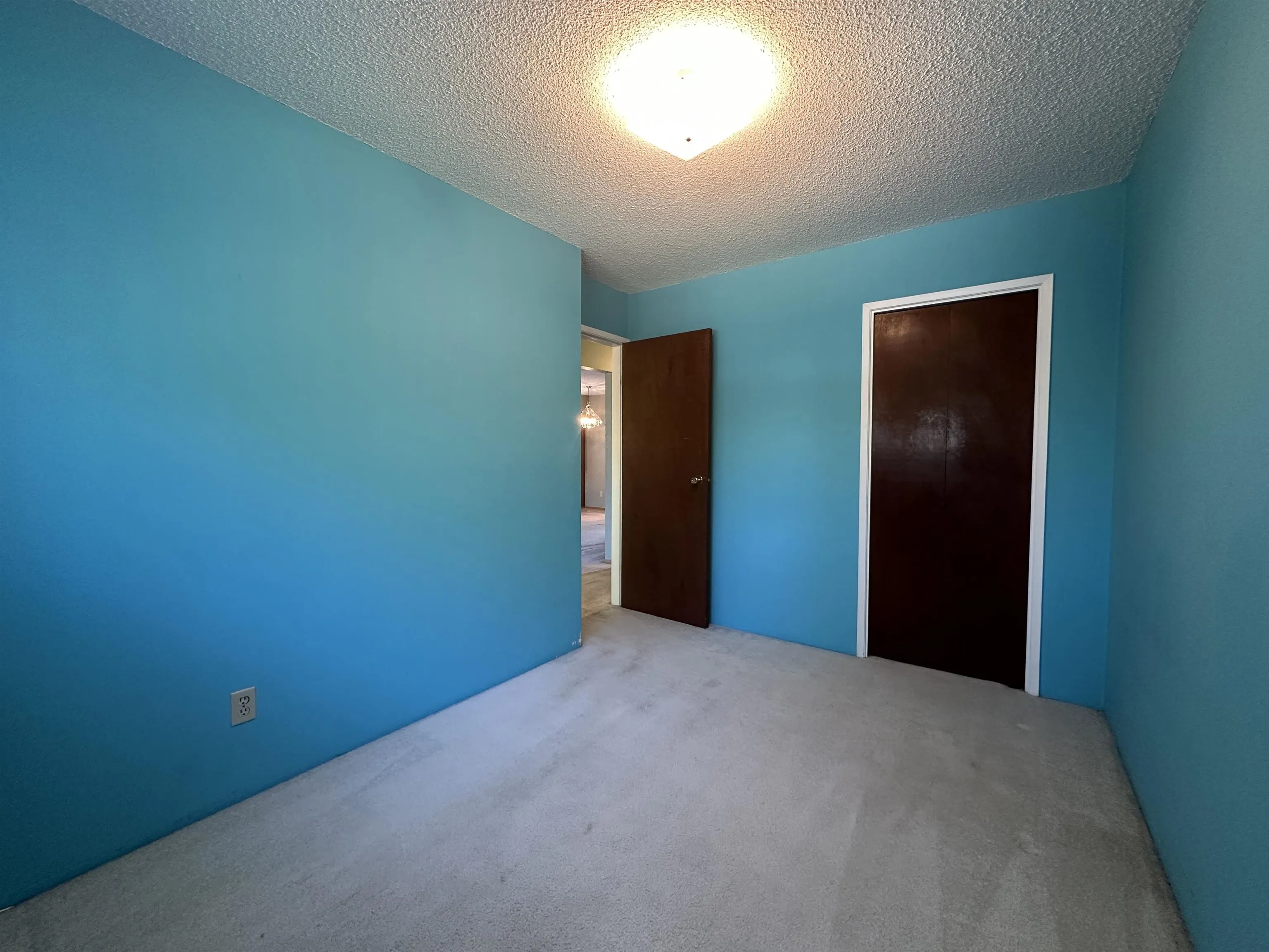 1542 West 65th Ave